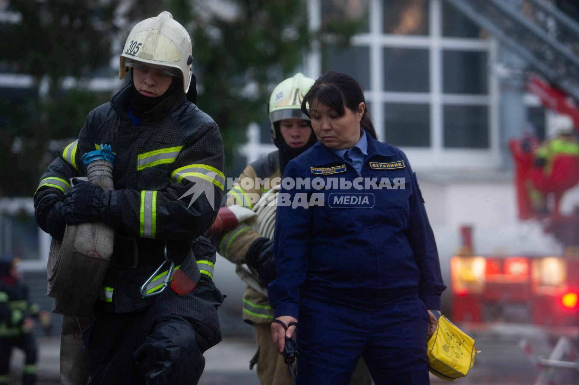 Тушение пожара на территории НПО автоматики в Екатеринбурге