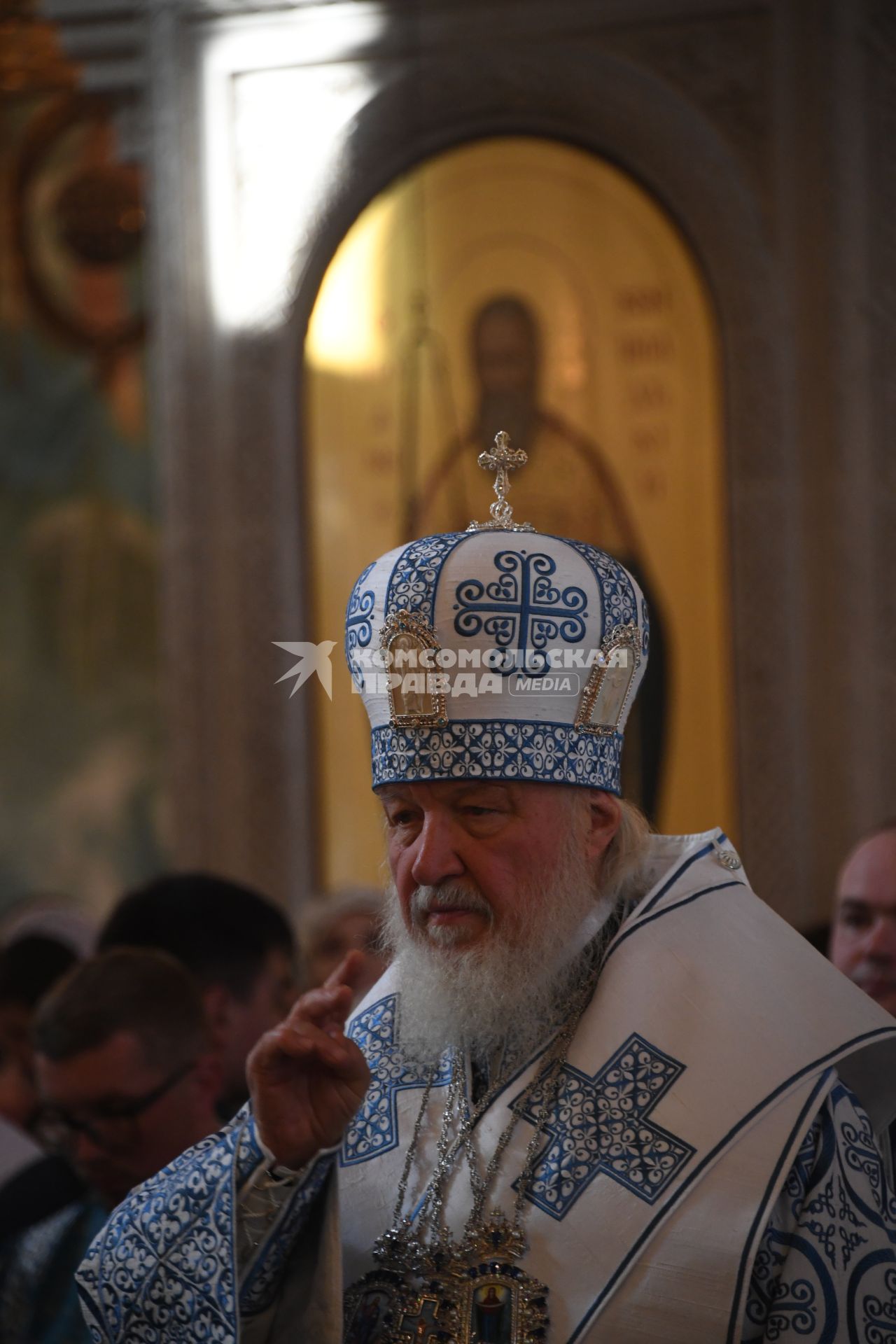 Патриарх Кирилл совершил Божественную литургию в храме Сретенского монастыря