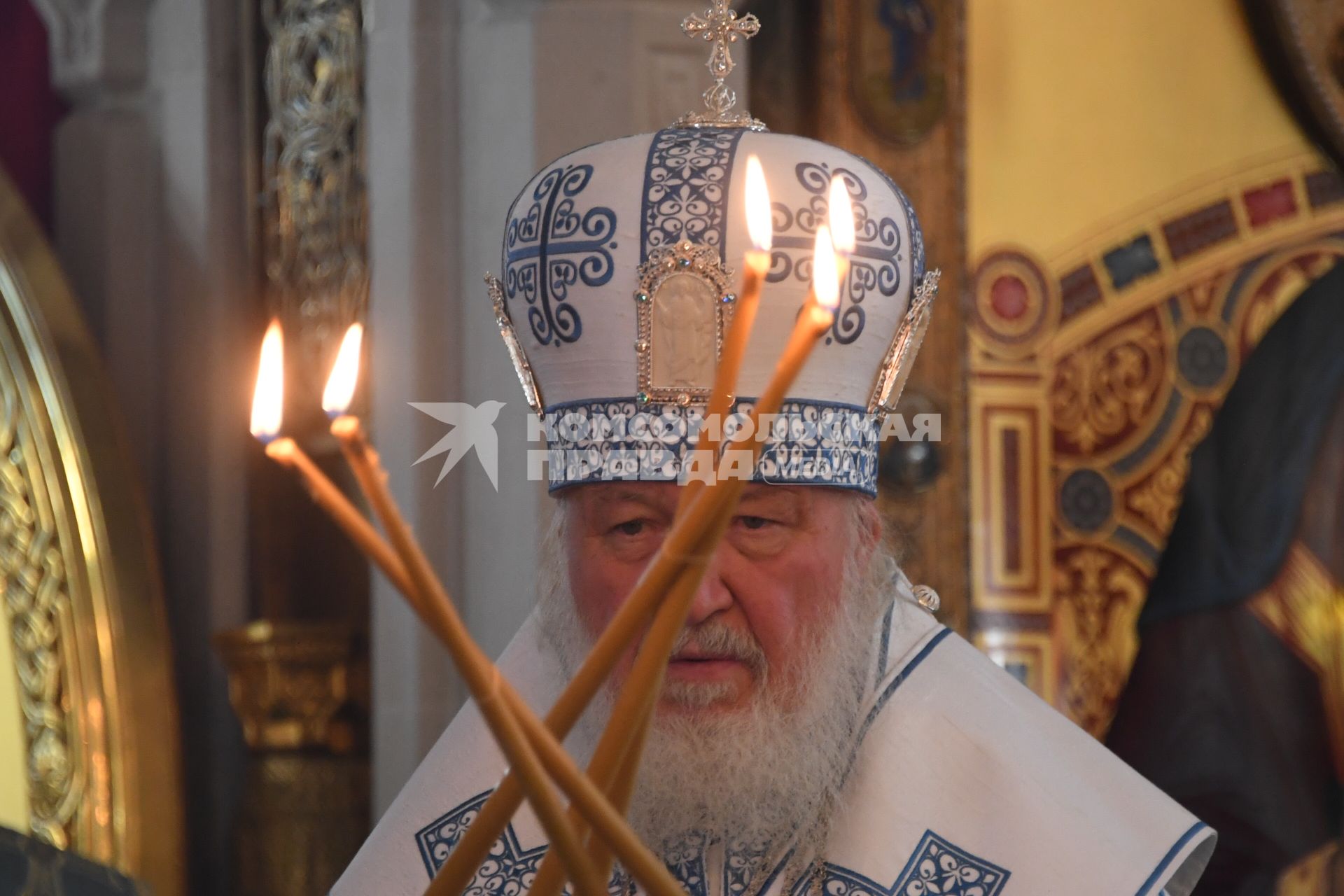 Патриарх Кирилл совершил Божественную литургию в храме Сретенского монастыря