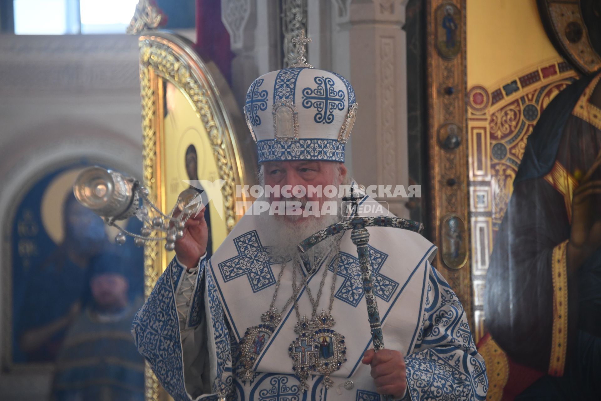 Патриарх Кирилл совершил Божественную литургию в храме Сретенского монастыря