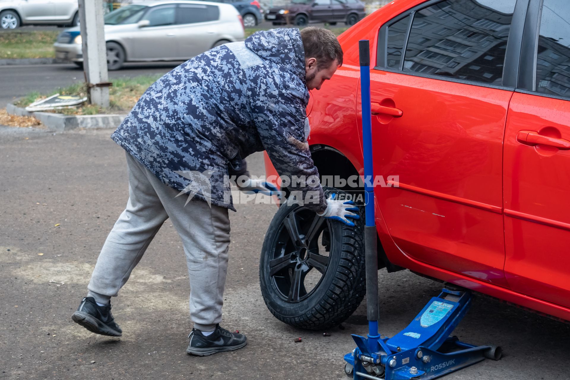 Замена резины в автосервисе