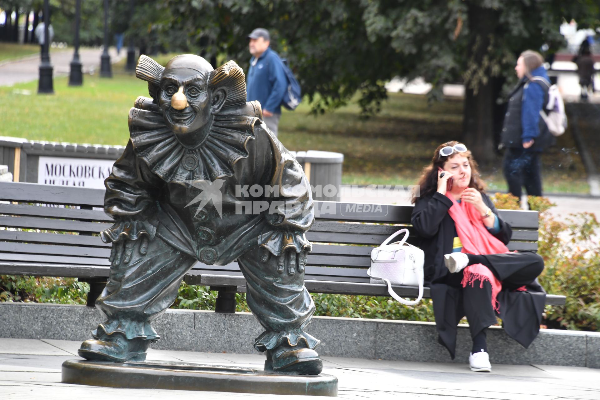 Фотографии к статье Шансоньеточка с гарниром и кодекс жриц любви: Как жил квартал красных фонарей в Москве\"