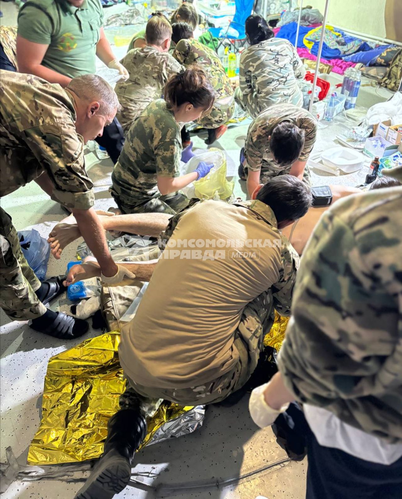 Полевой госпиталь для военных и гражданских под Курском, созданный добровольцами