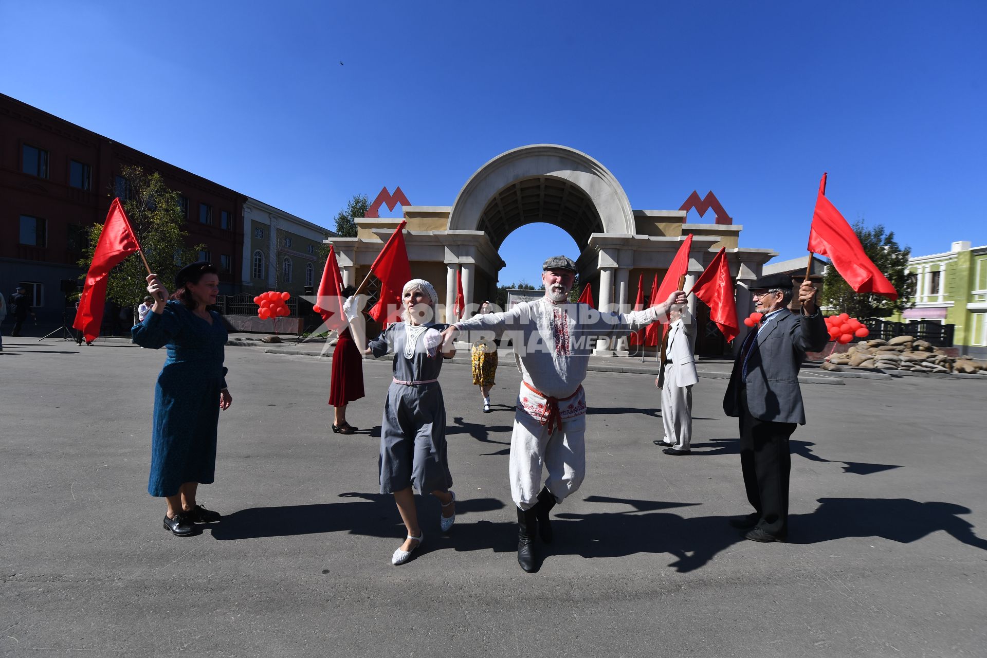 Открытие первой очереди кинопарка Москино\"