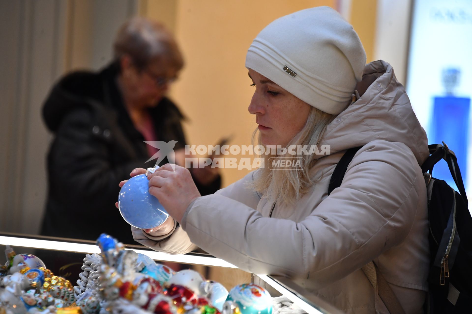 Предновогодняя торговля в ГУМе