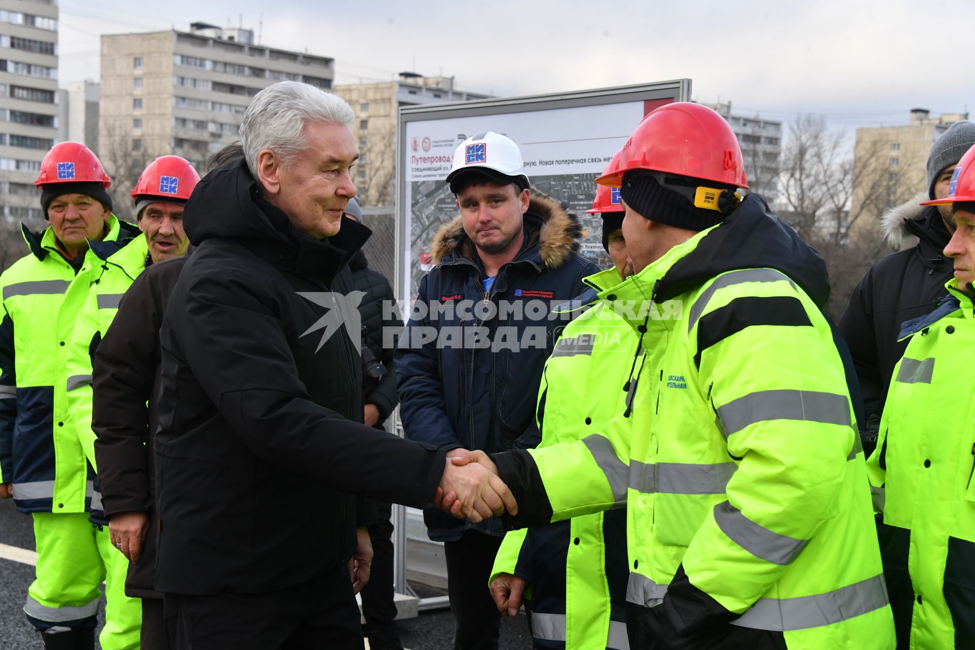 Сергей Собянин открыл путепровод через пути МЦД-1 на севере Москвы