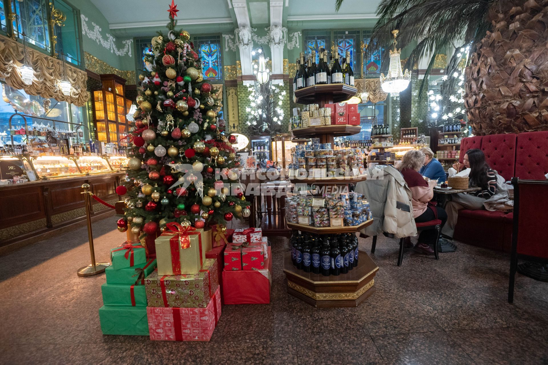 Новогодние украшения Санкт-Петербурга