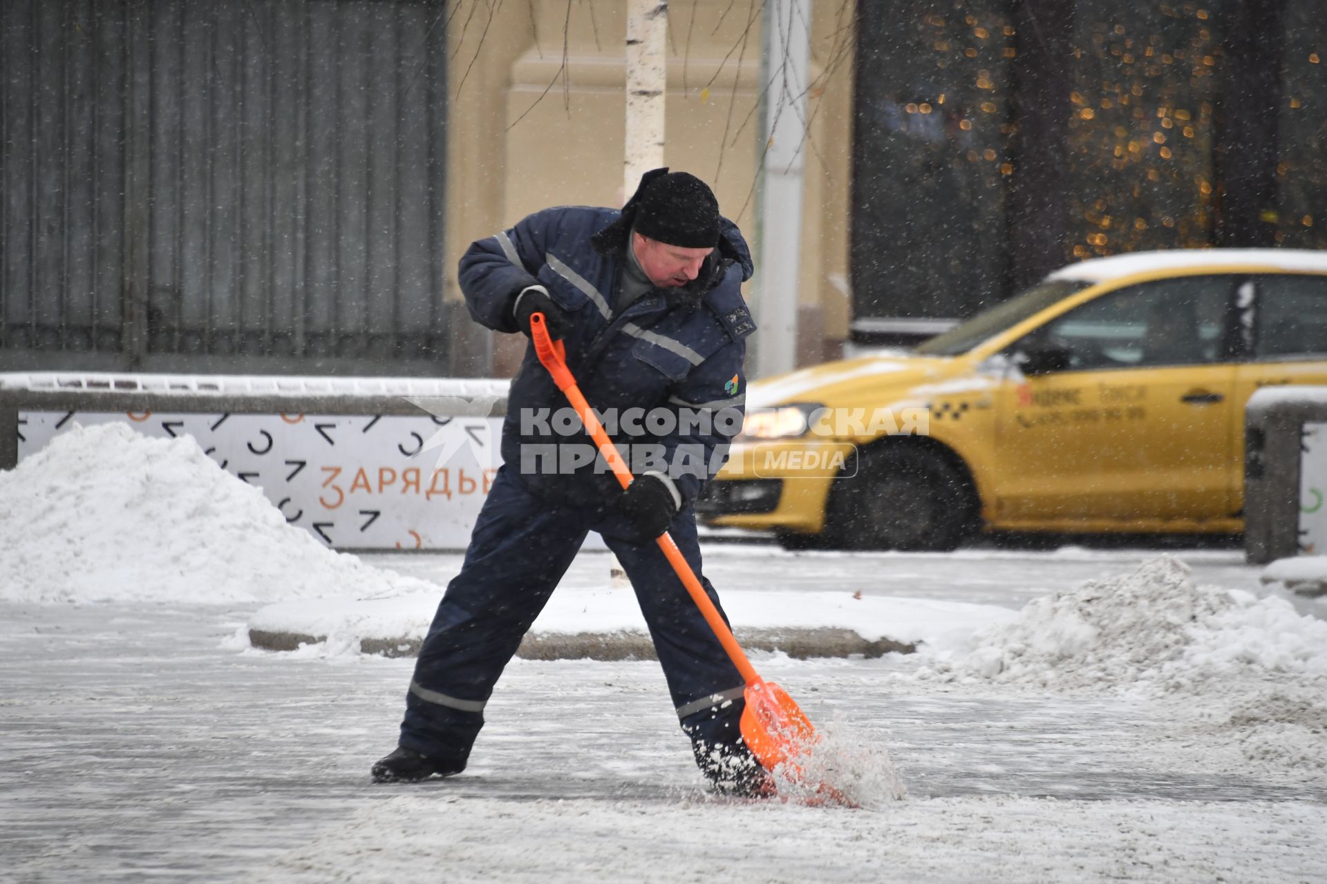 Снегопад в Москве