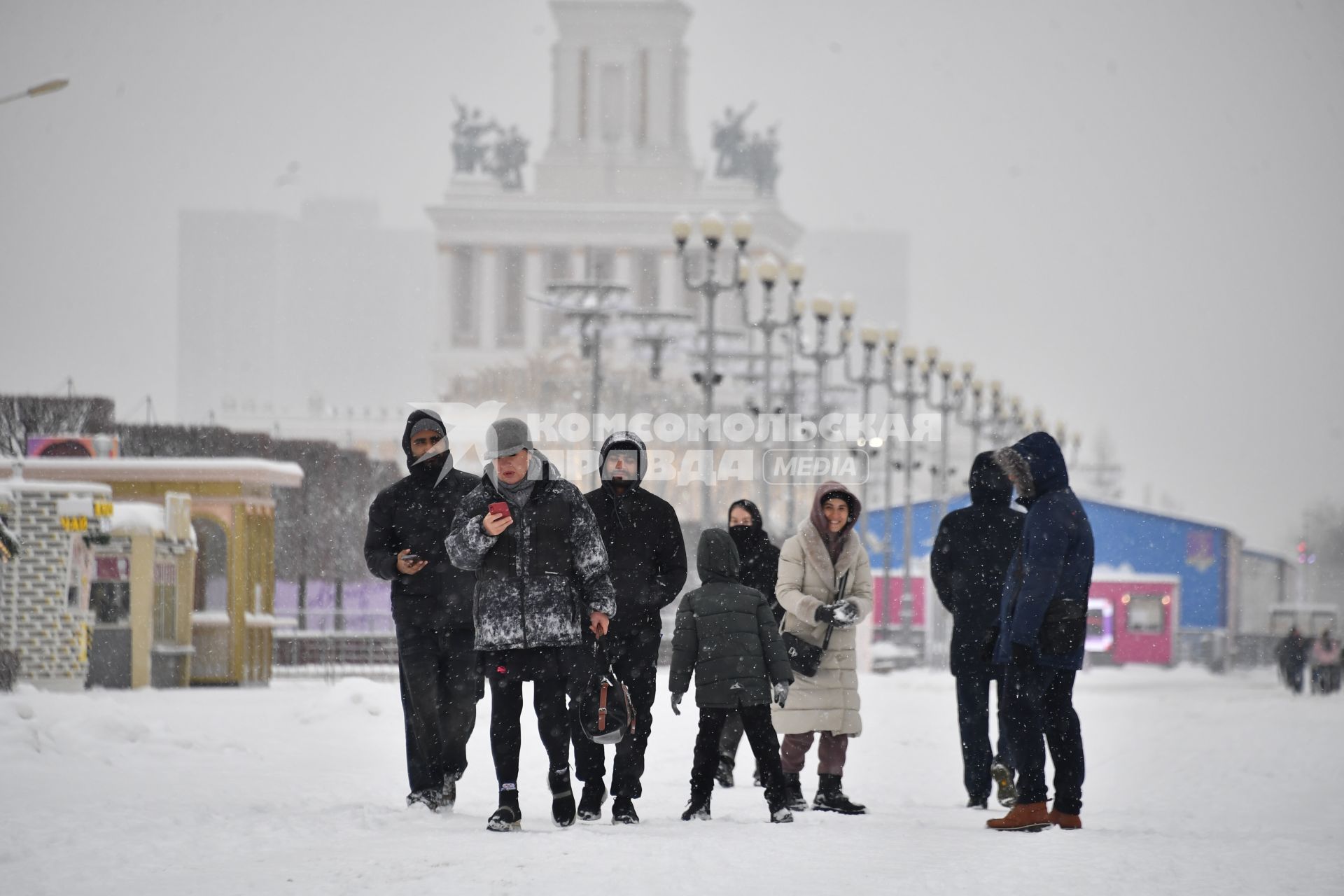 Последствия снегопада в Москве