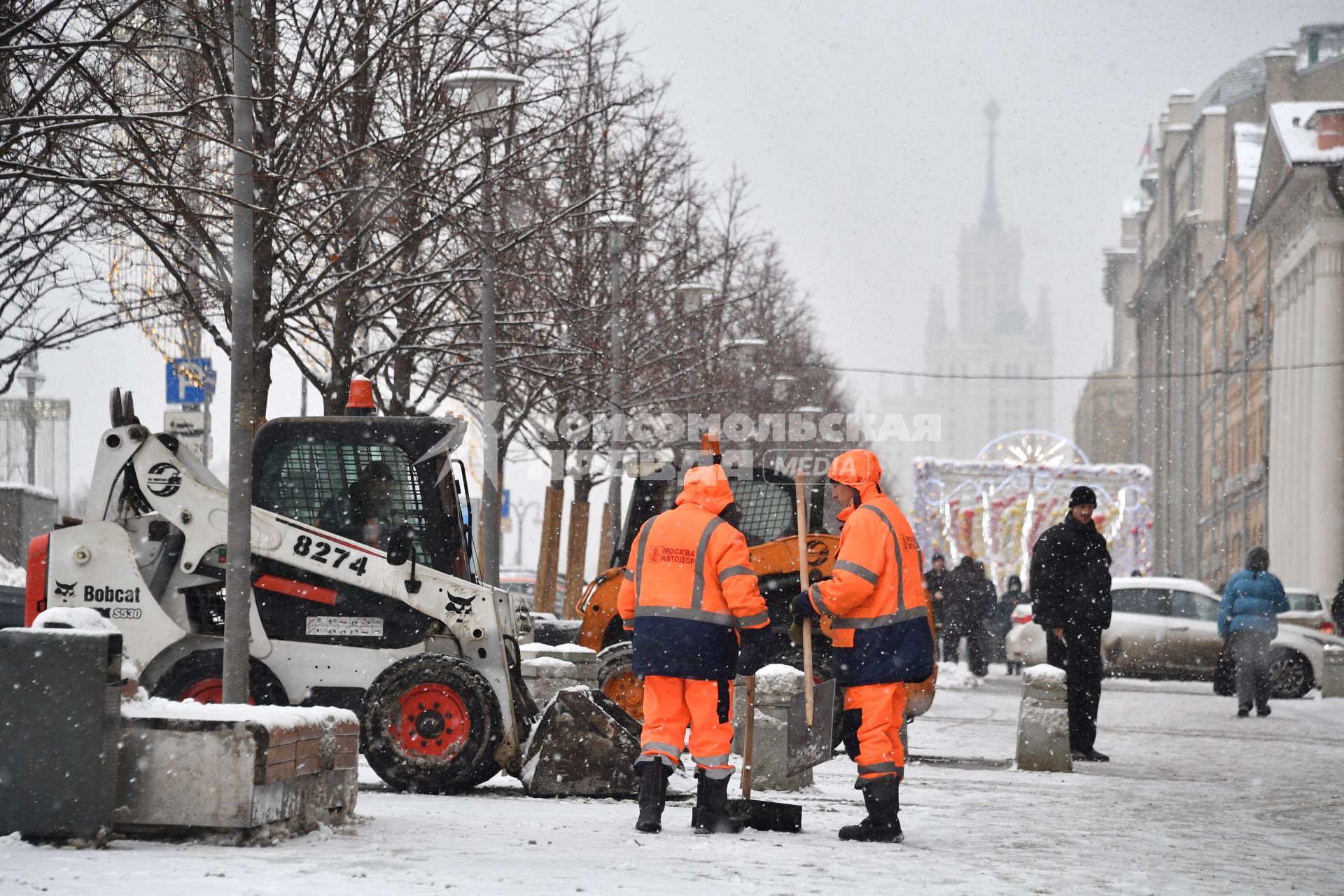 Последствия снегопада в Москве