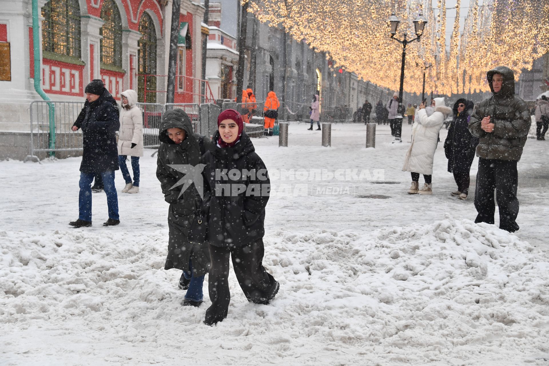 Последствия снегопада в Москве