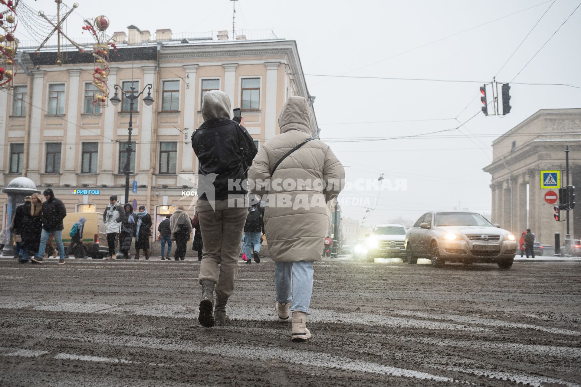 Последствия снегопада в Санкт-Петербурге