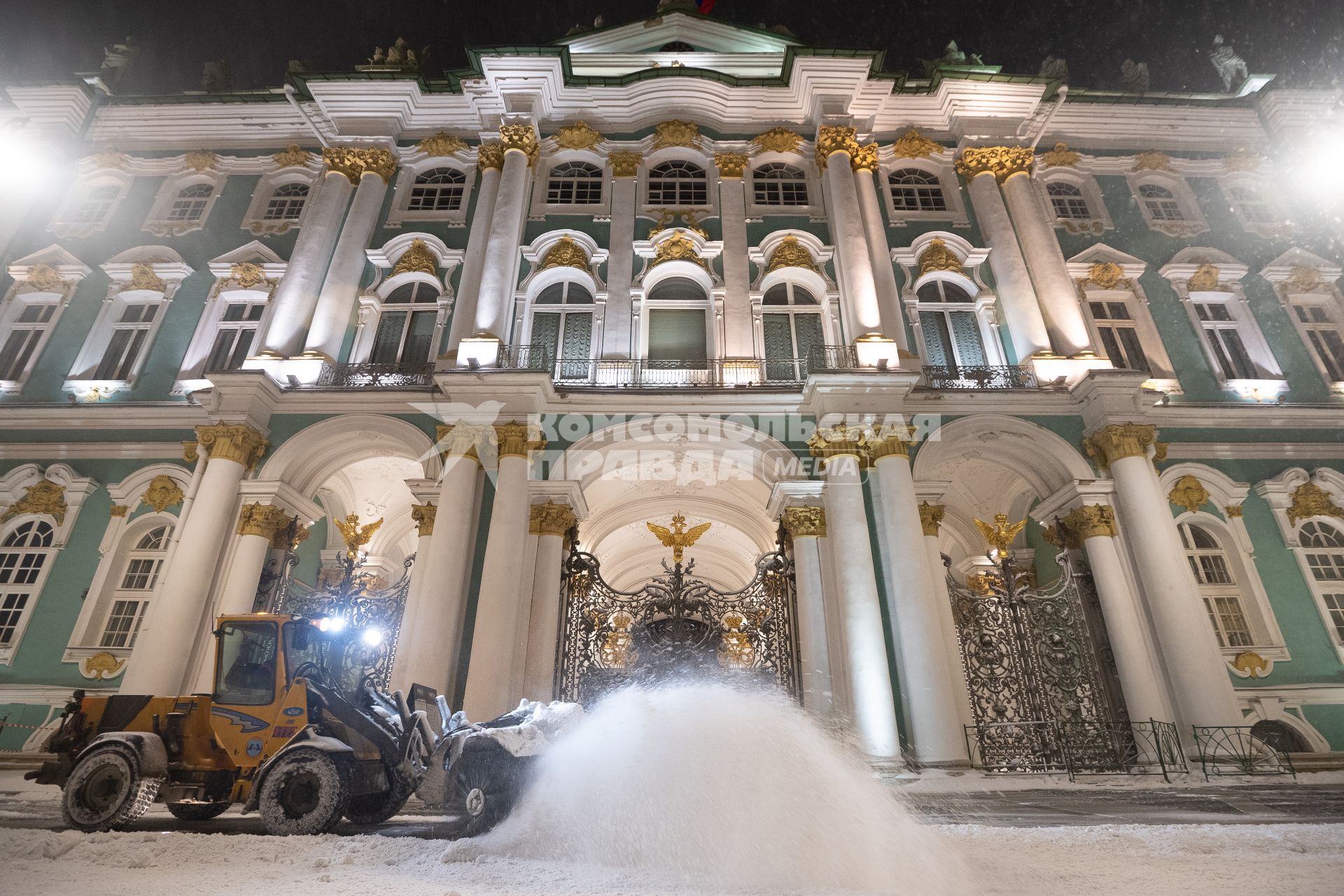 Последствия снегопада в Санкт-Петербурге