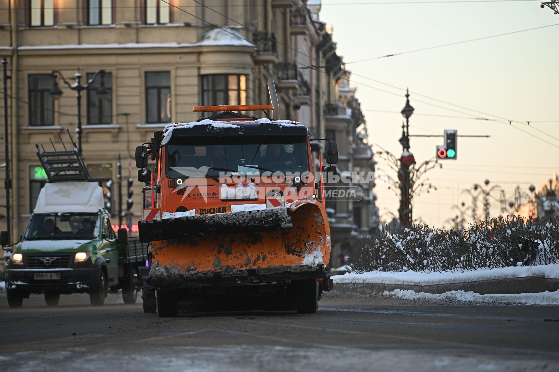 Уборка снега в Санкт-Петербурге