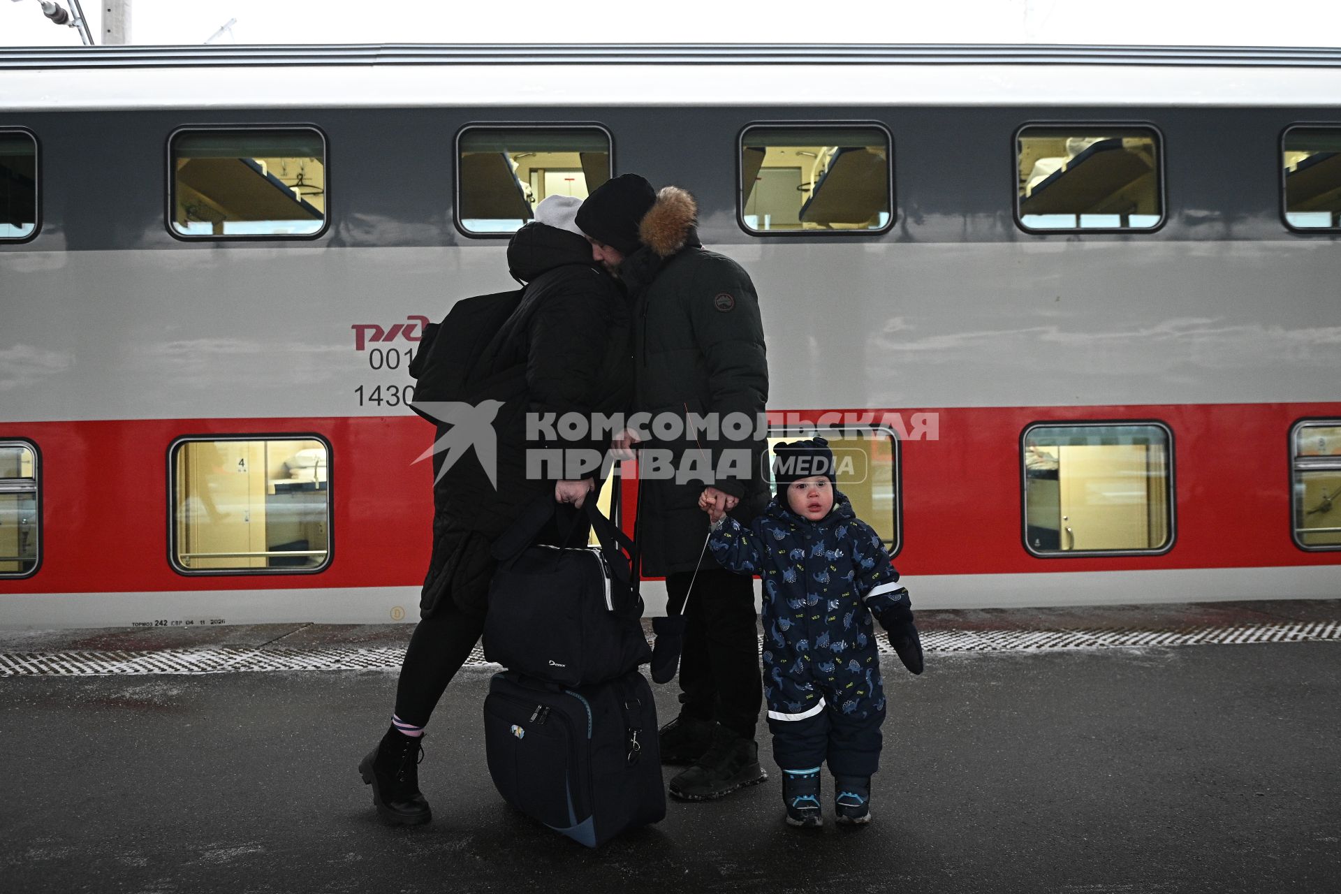 Встреча пассажиров пострадавшего поезда Мурманск - Санкт-Петербург\"