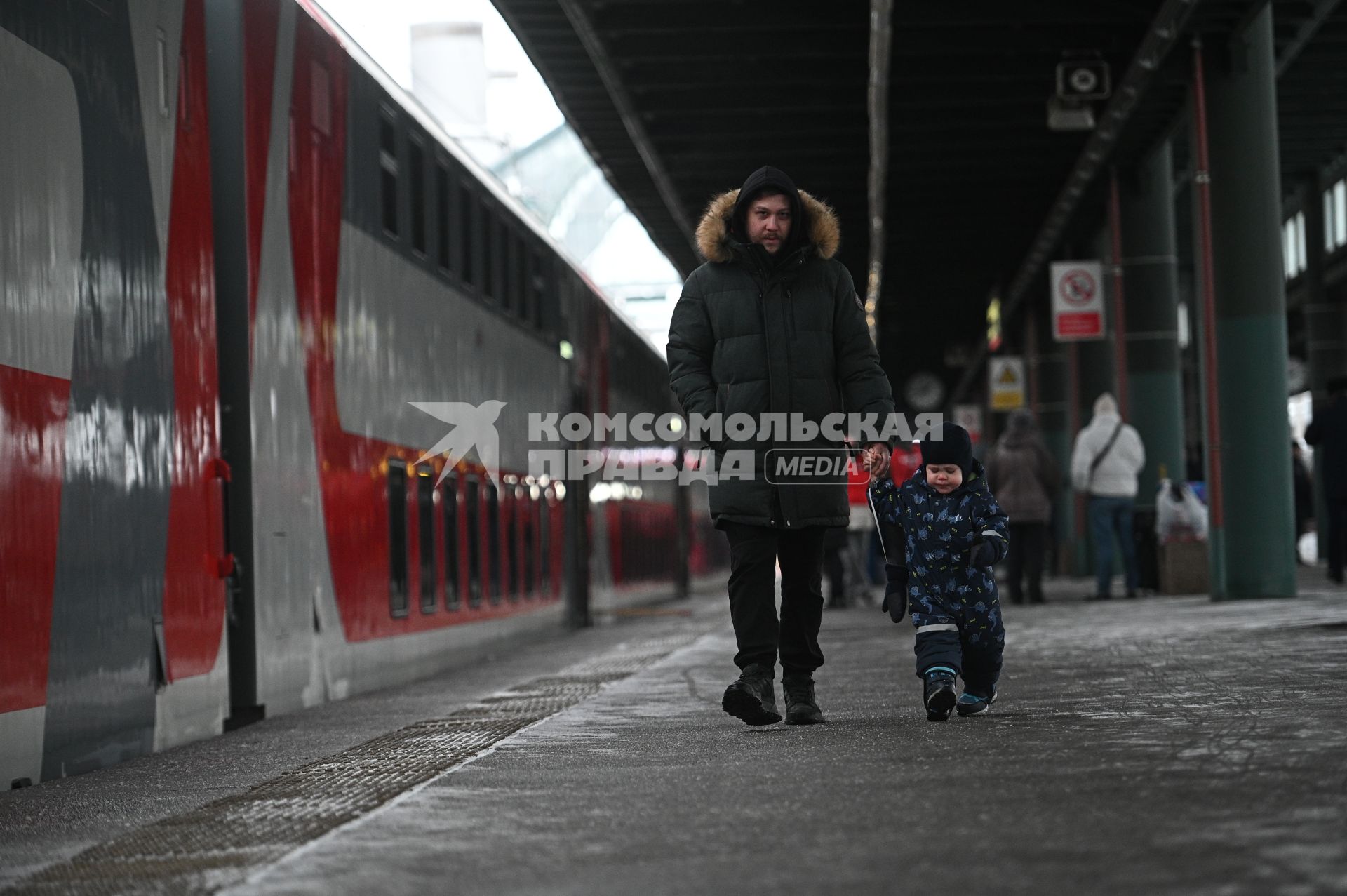 Встреча пассажиров пострадавшего поезда Мурманск - Санкт-Петербург\"