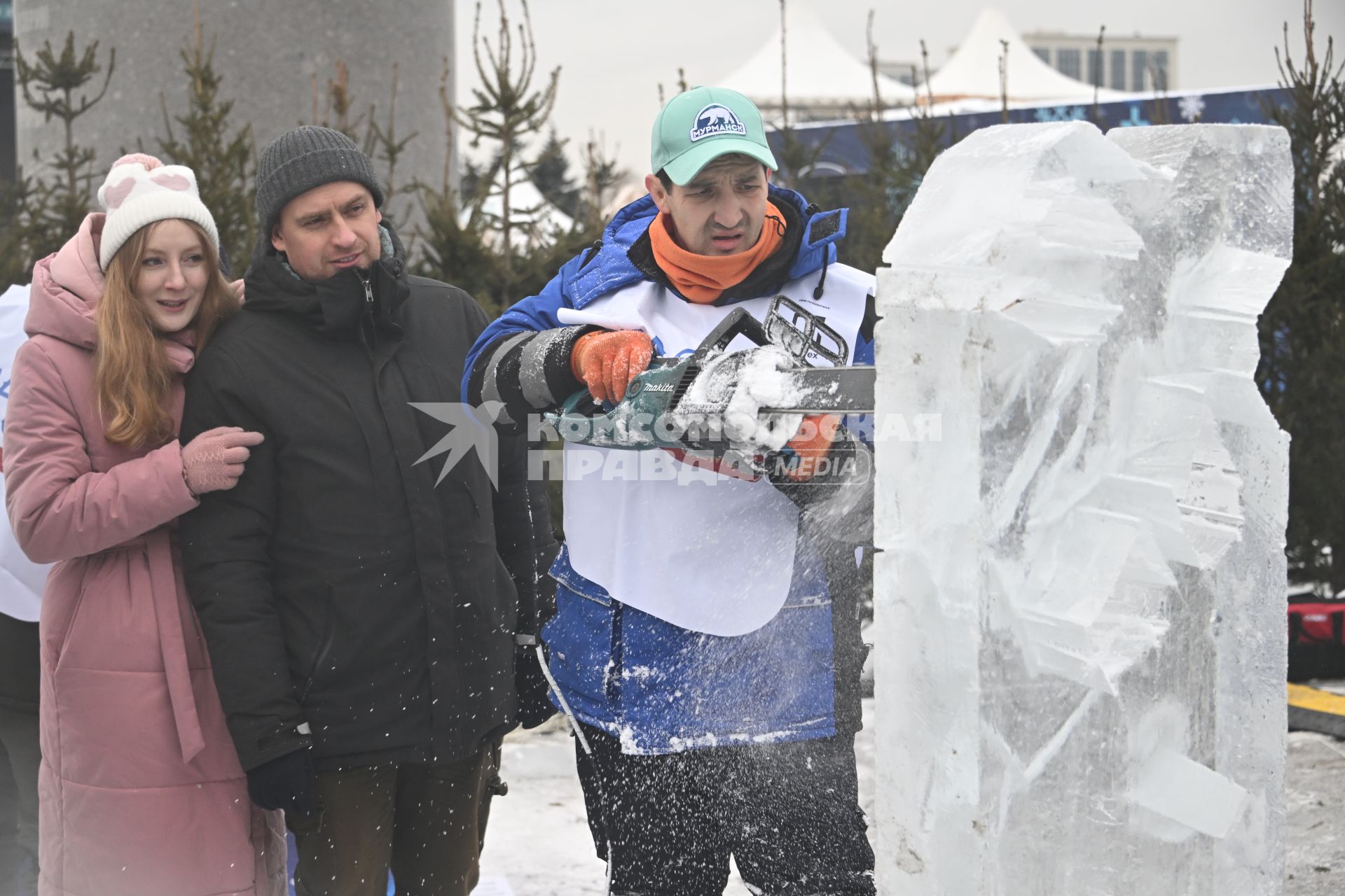 Новогодний фестиваль Ледовая Москва. В кругу семьи\"