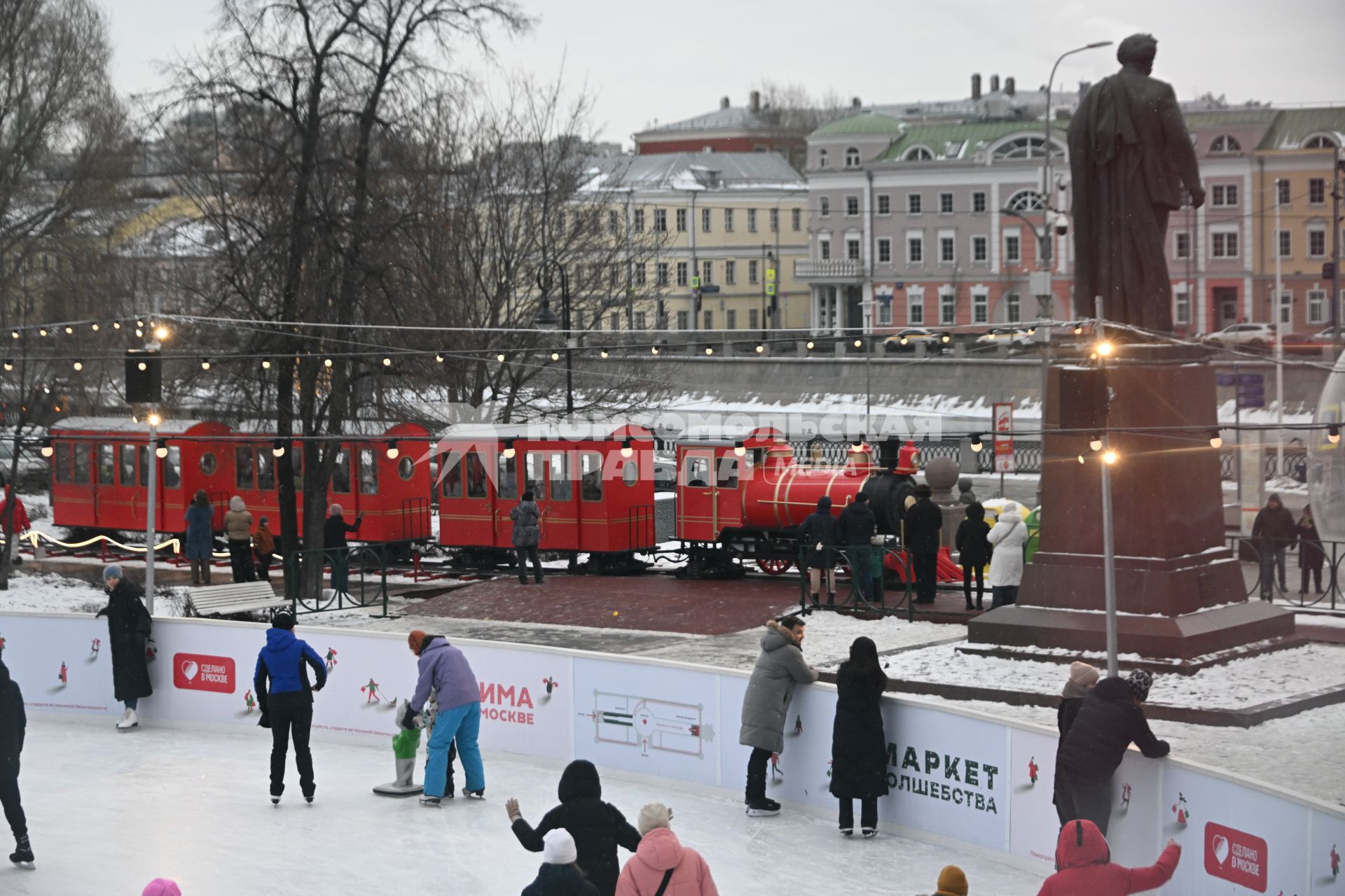 Новогодний поезд в Москве