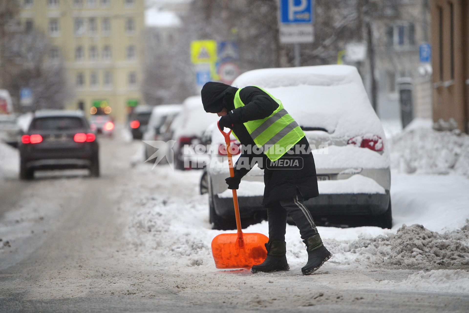 Уборка снега в Санкт-Петербурге