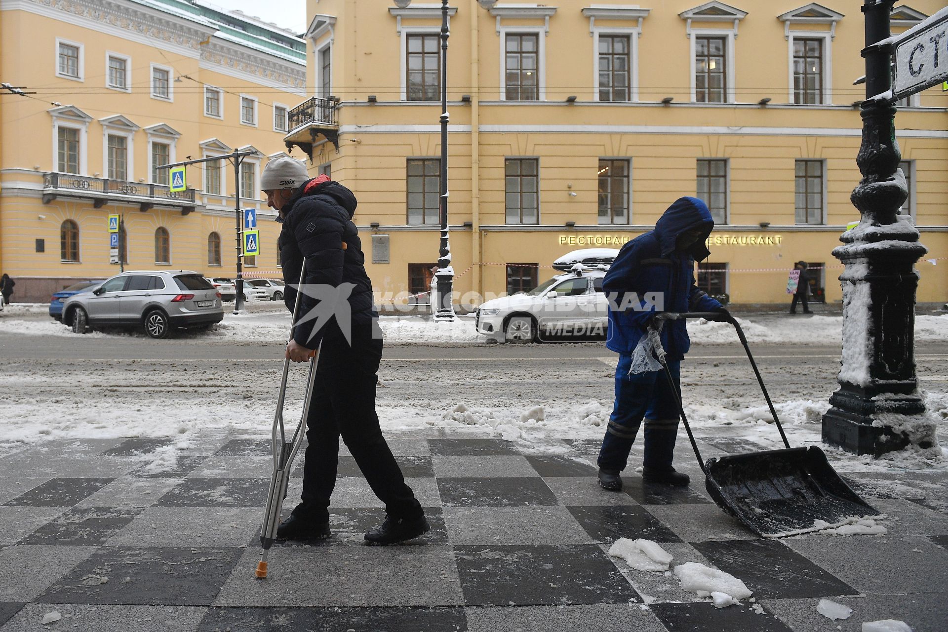 Уборка снега в Санкт-Петербурге