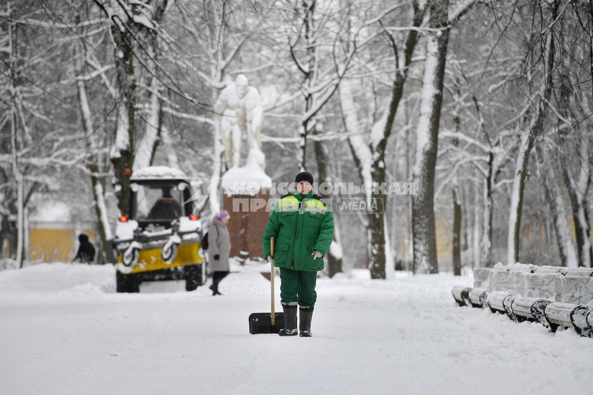 Уборка снега в Санкт-Петербурге