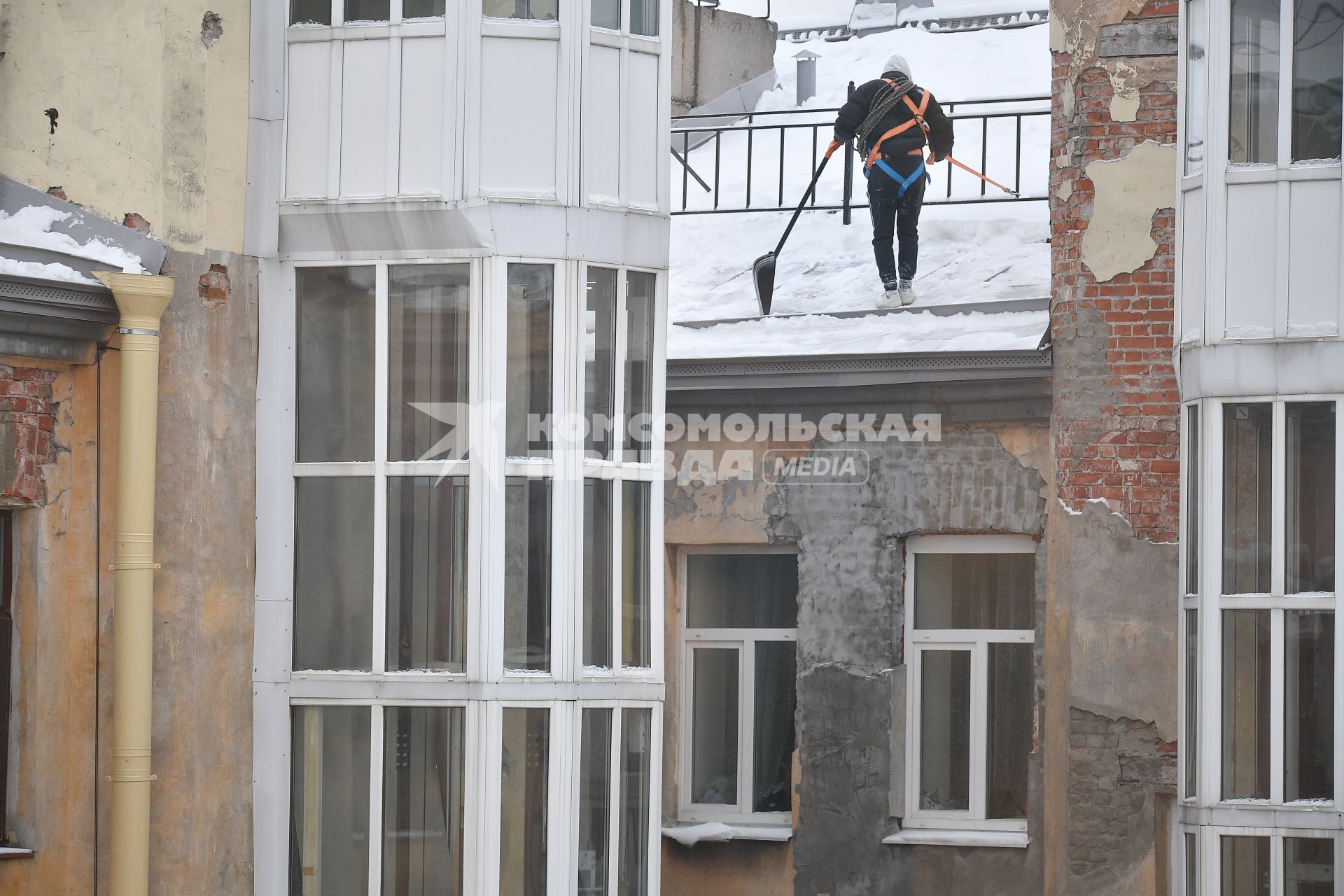 Уборка снега в Санкт-Петербурге