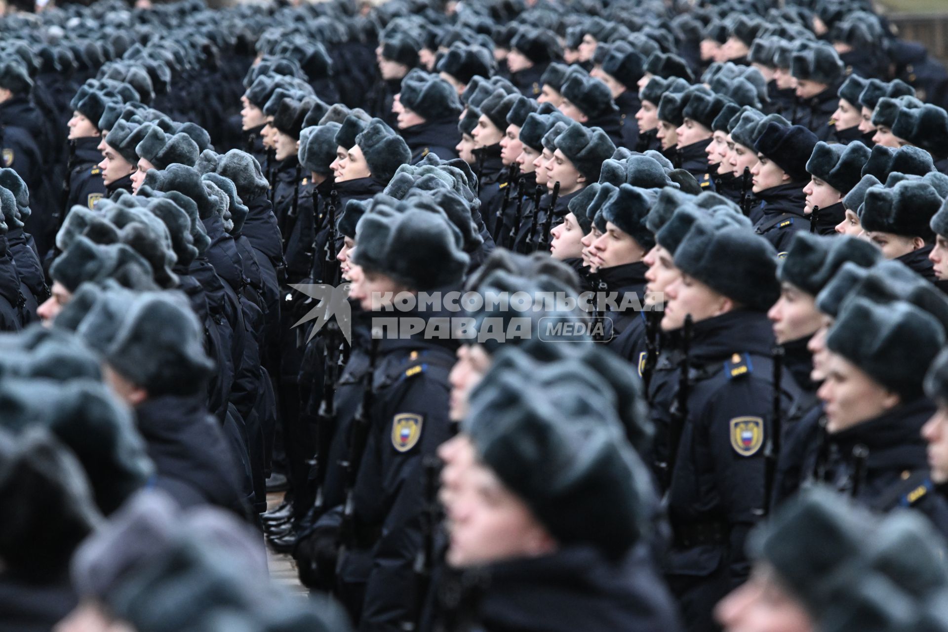 Церемония приведения к присяге военнослужащих Президентского полка на Соборной площади Кремля