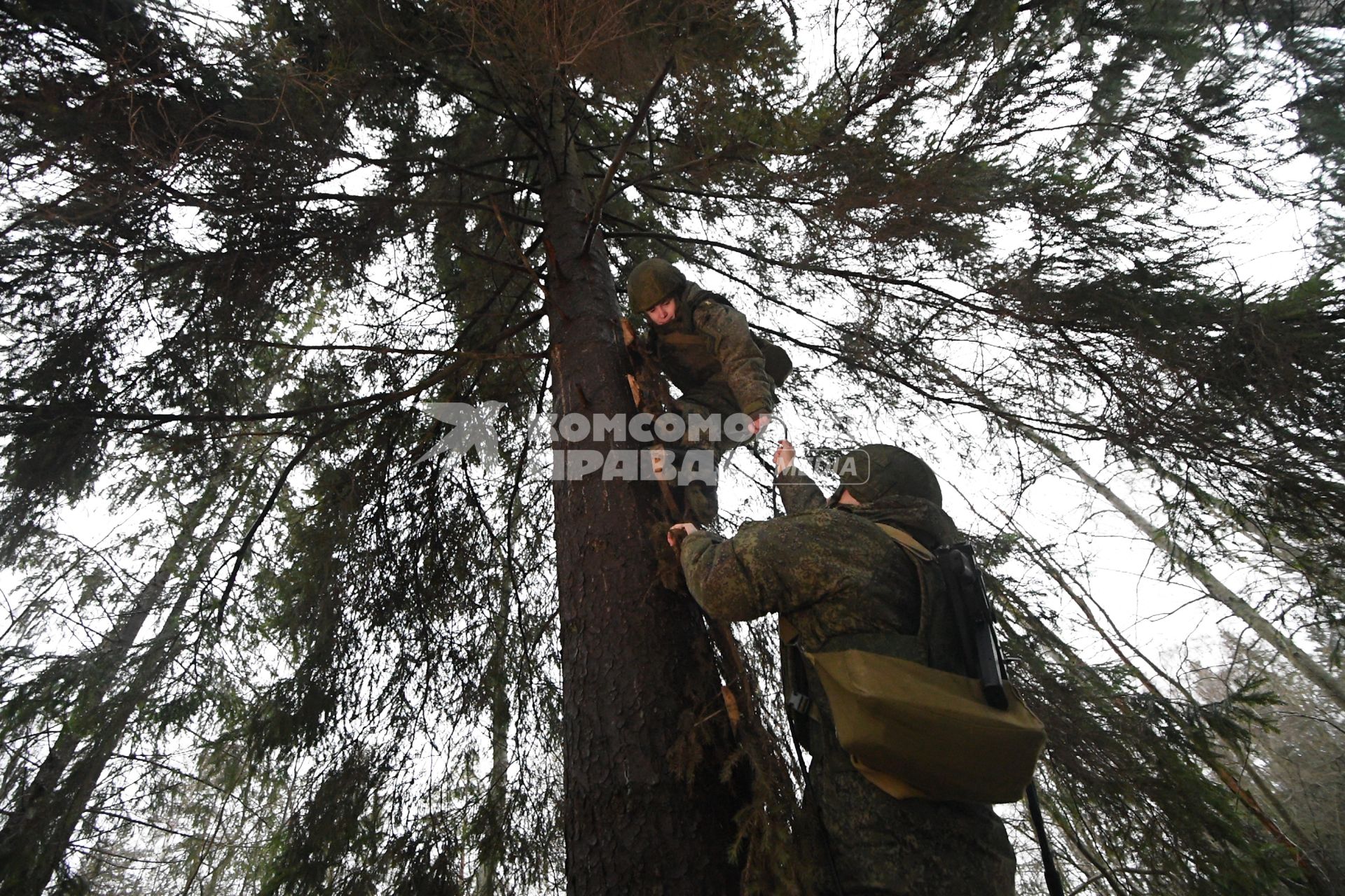 Занятия курсантов военной академии связи им.С.М.Буденного в Санкт-Петербурге