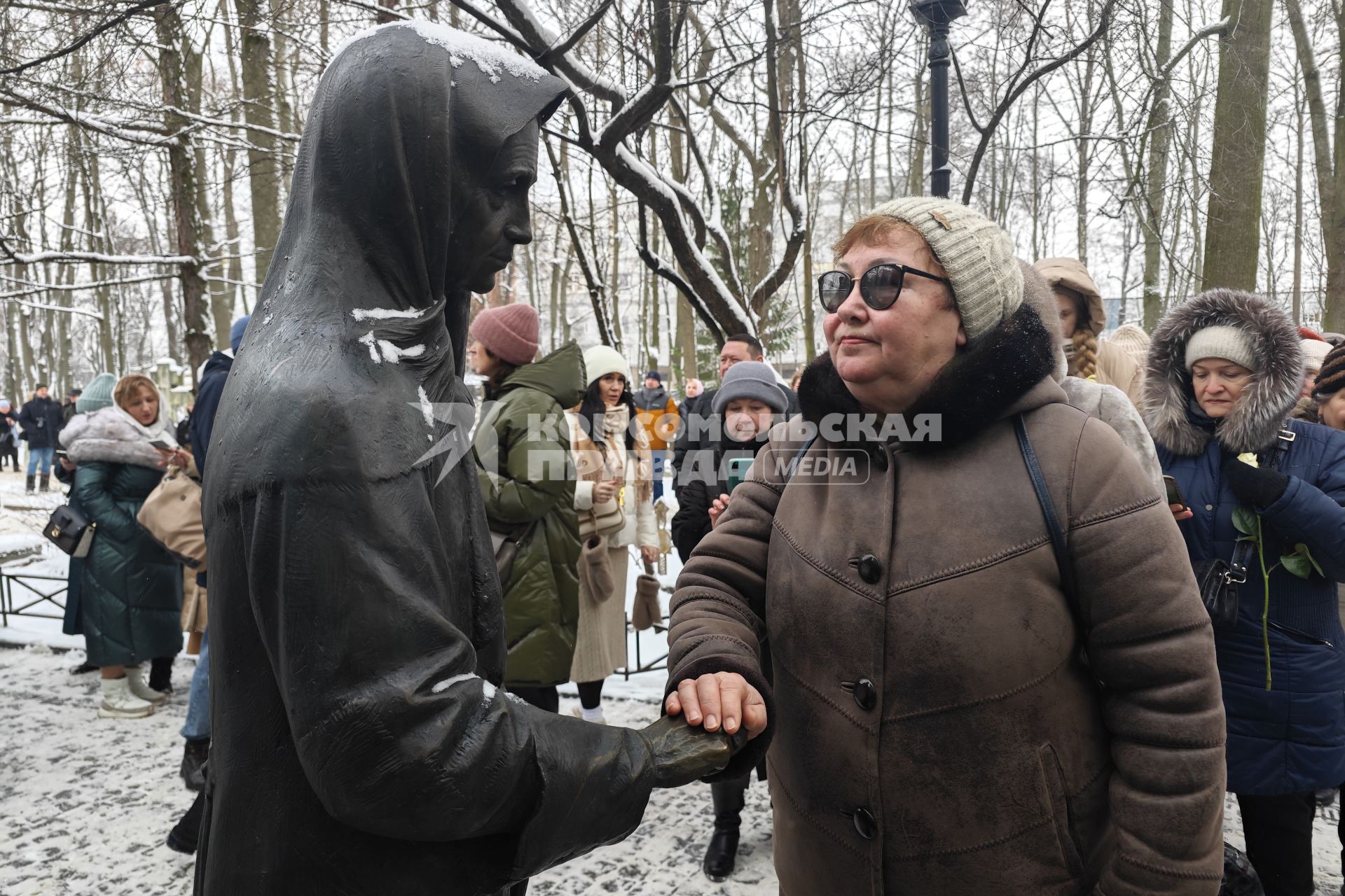 Верующие молятся день памяти Святой Блаженной Ксении Петербургской в Санкт-Петербурге