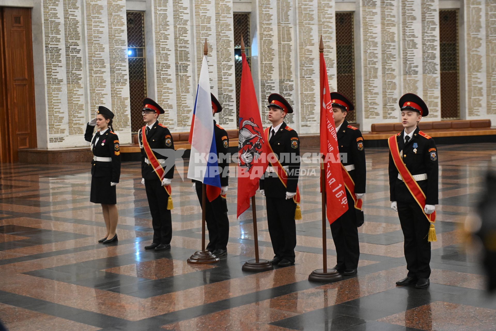 Открытие выставки Равнение на героев\" в Музее Победы в Москве