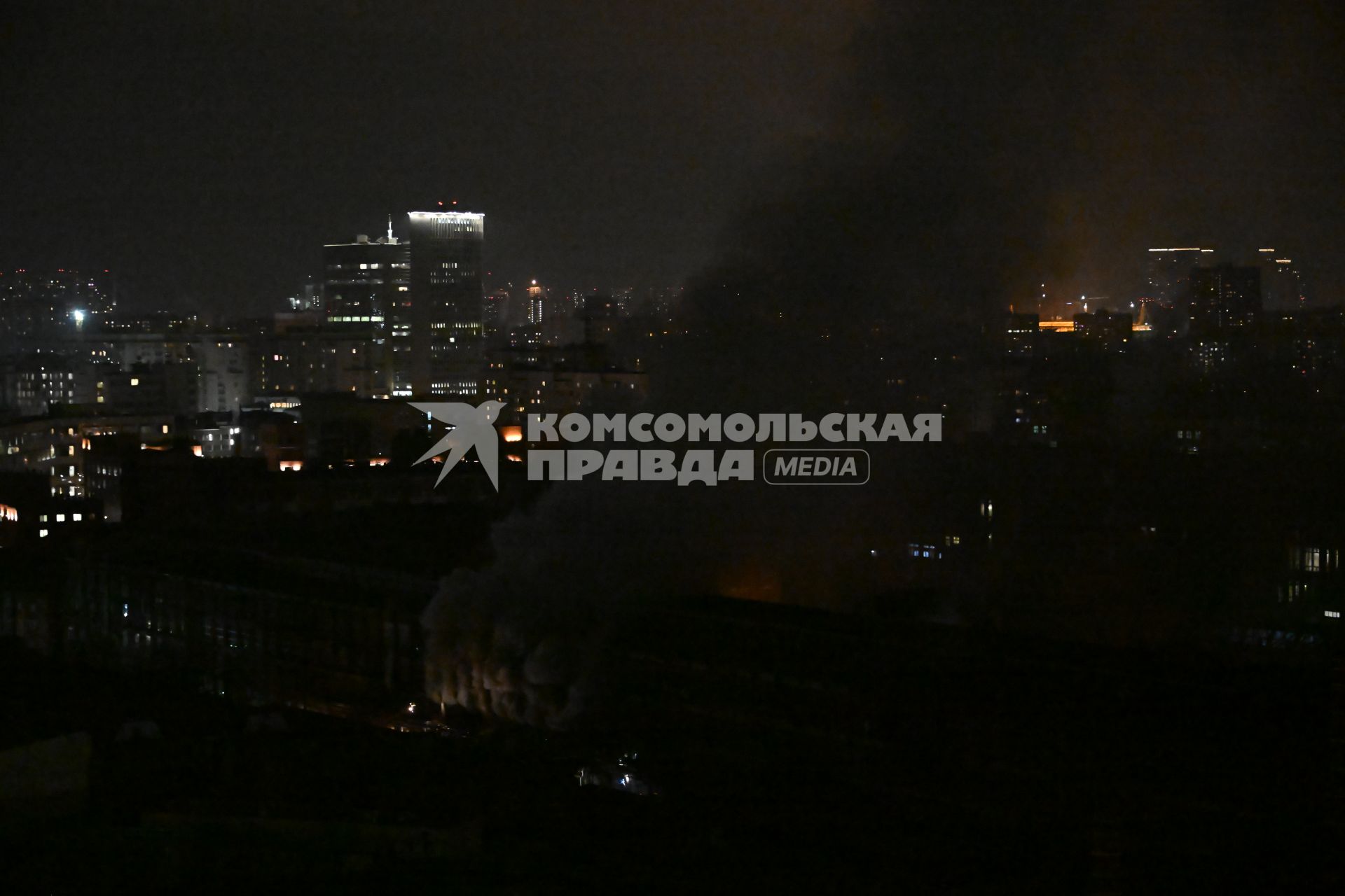 Пожар в здании бывшего Электрозавода в Москве