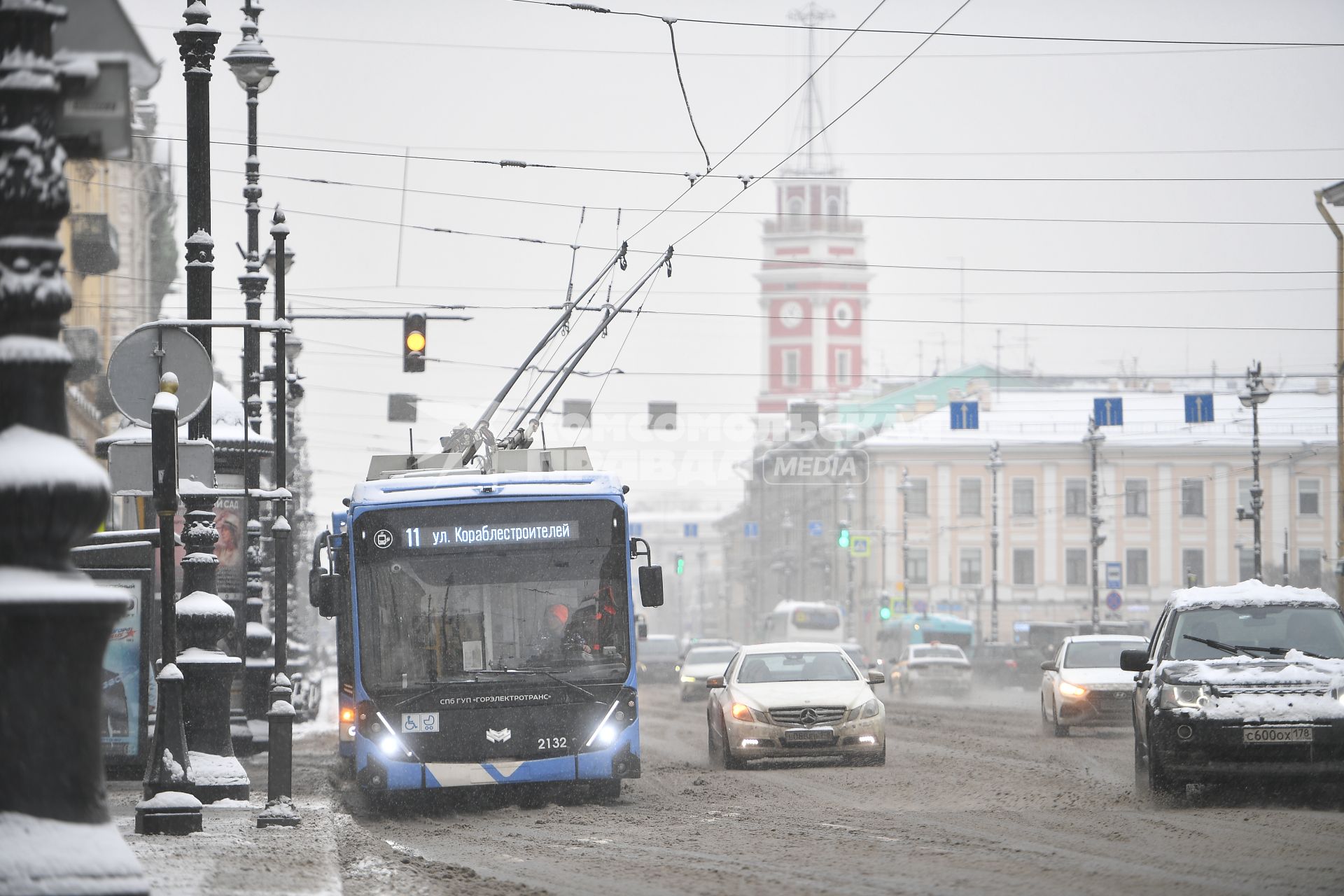 Зима вернулась в Петербург