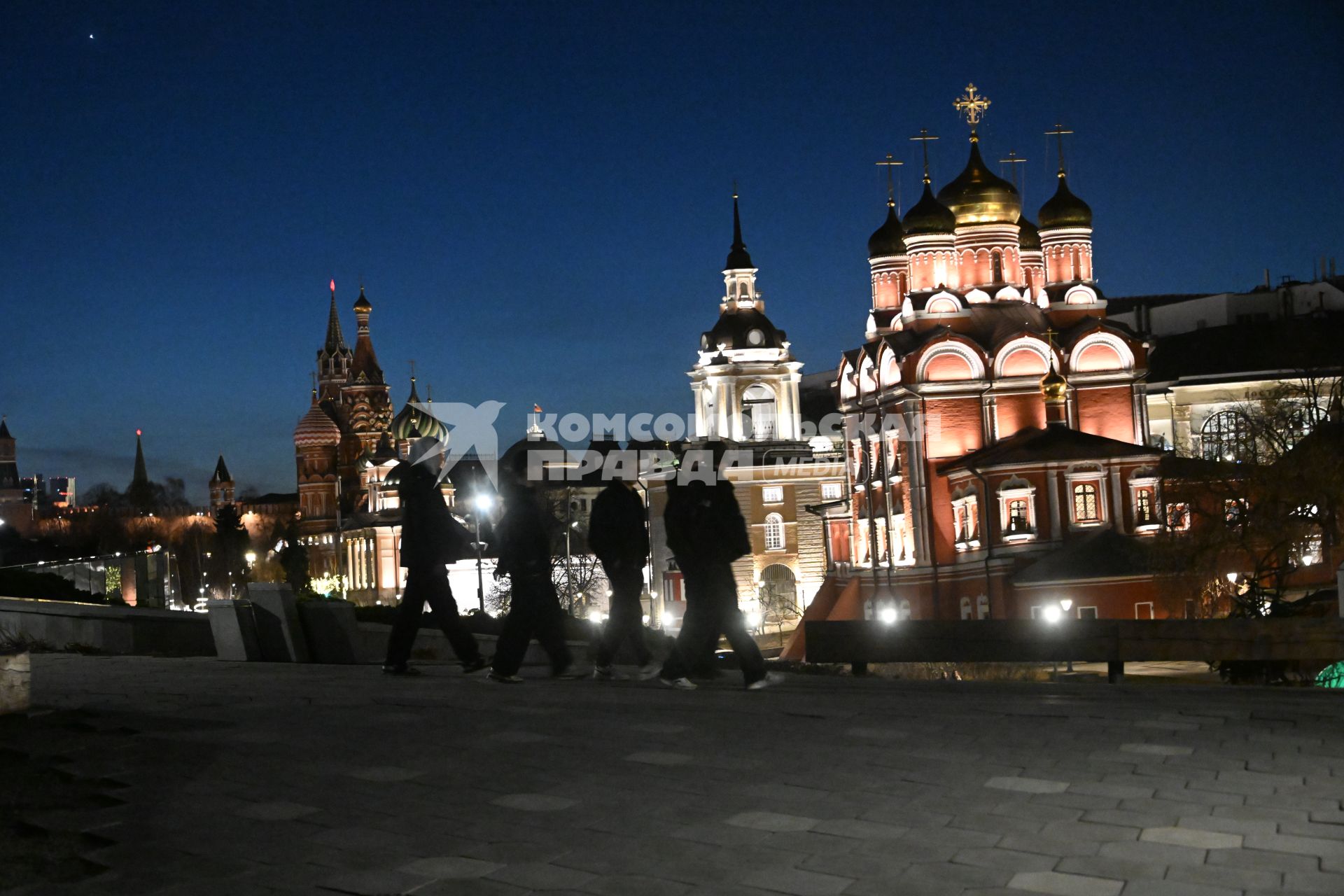 Вечерняя  Москва