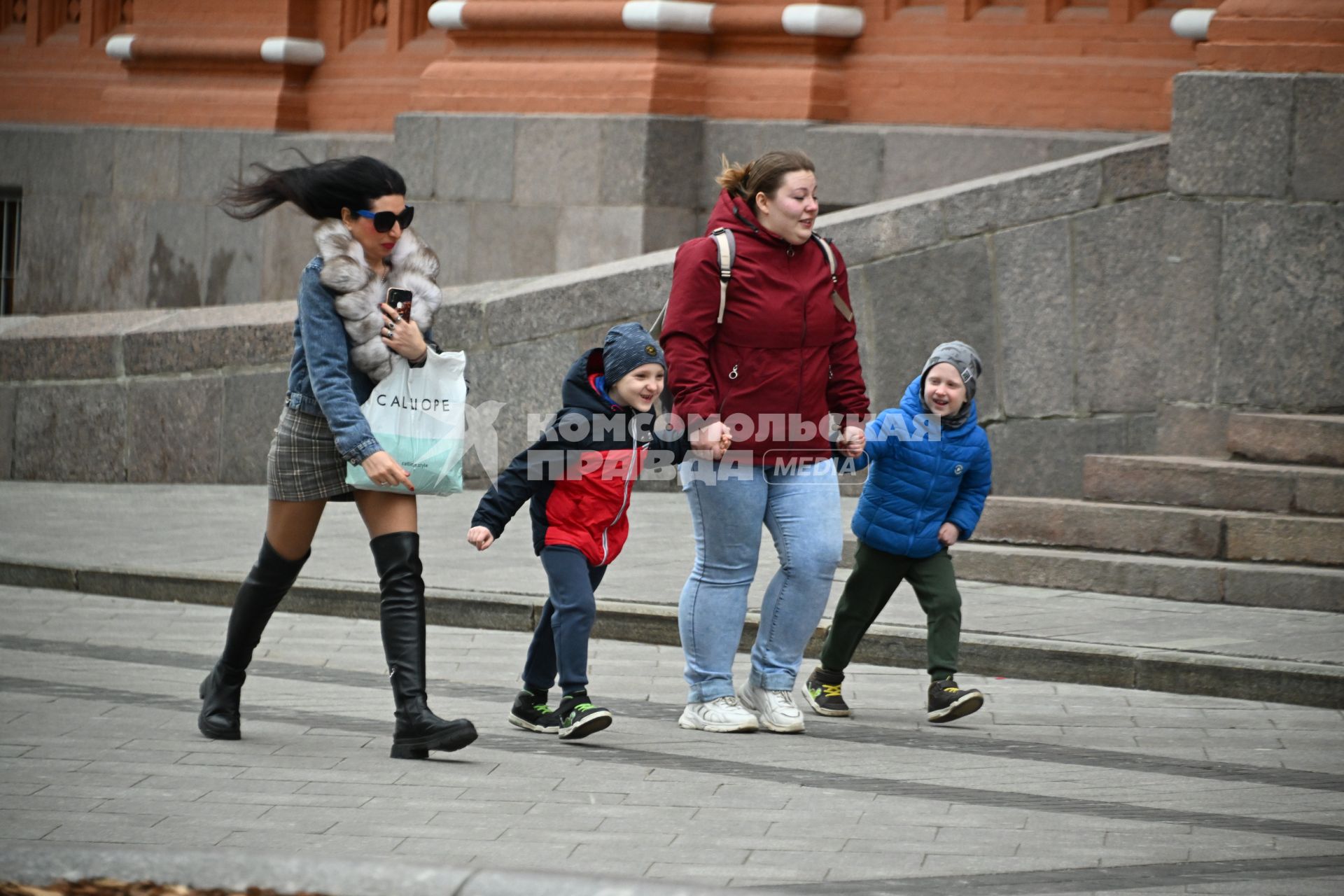 Сильный ветер в Москве