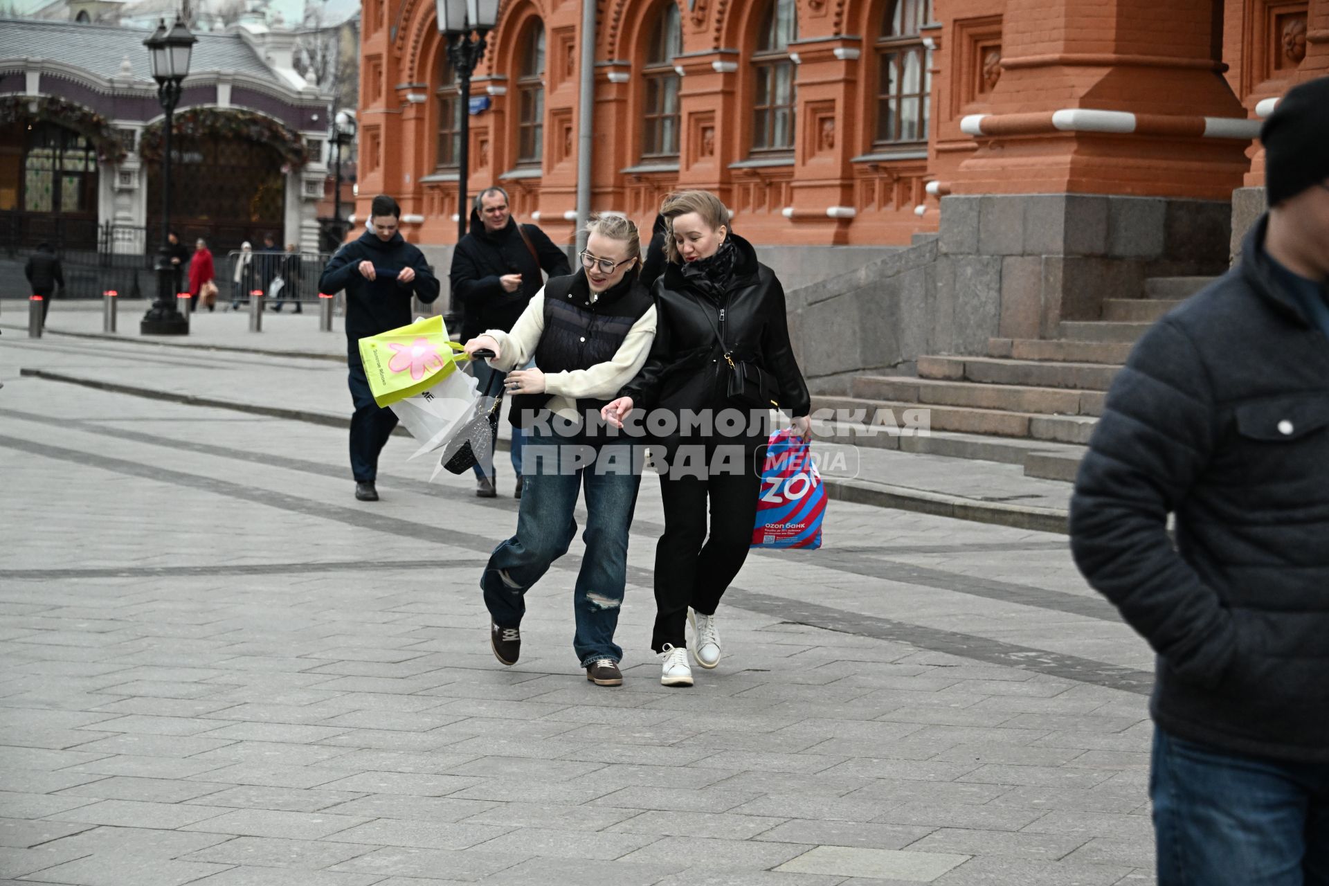 Сильный ветер в Москве