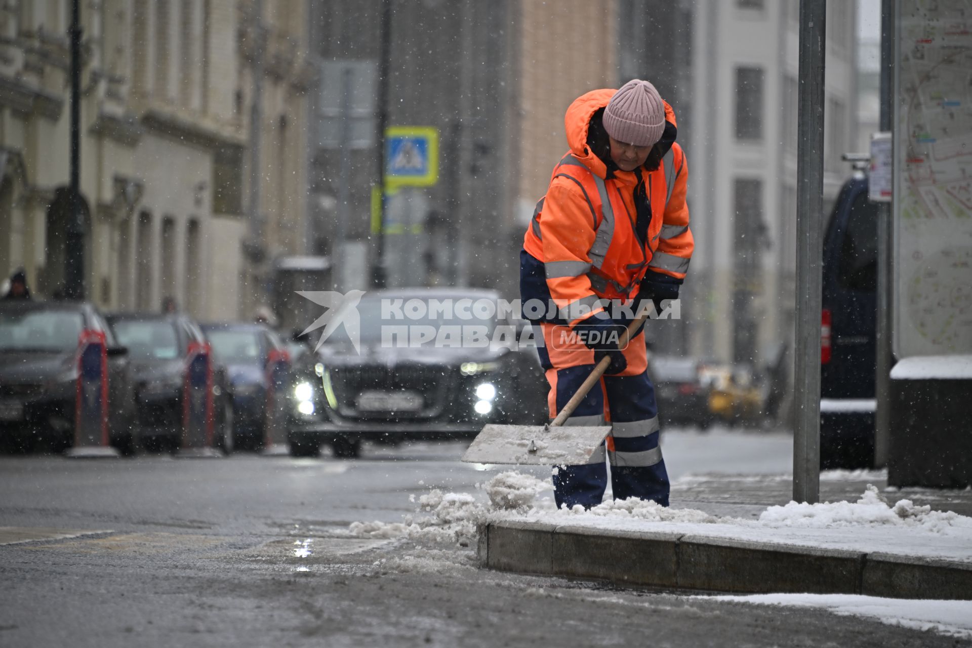 Снег в Москве