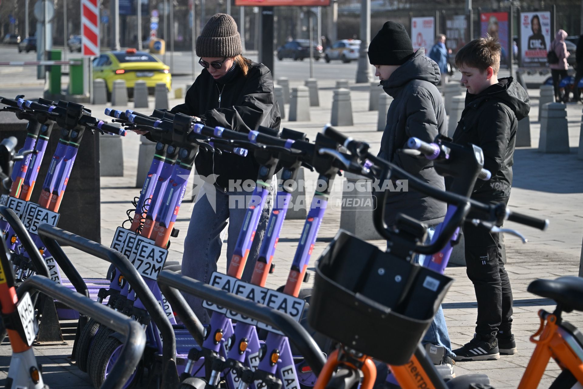 Открытие сезона велопроката и аренды электросамокатов в Москве