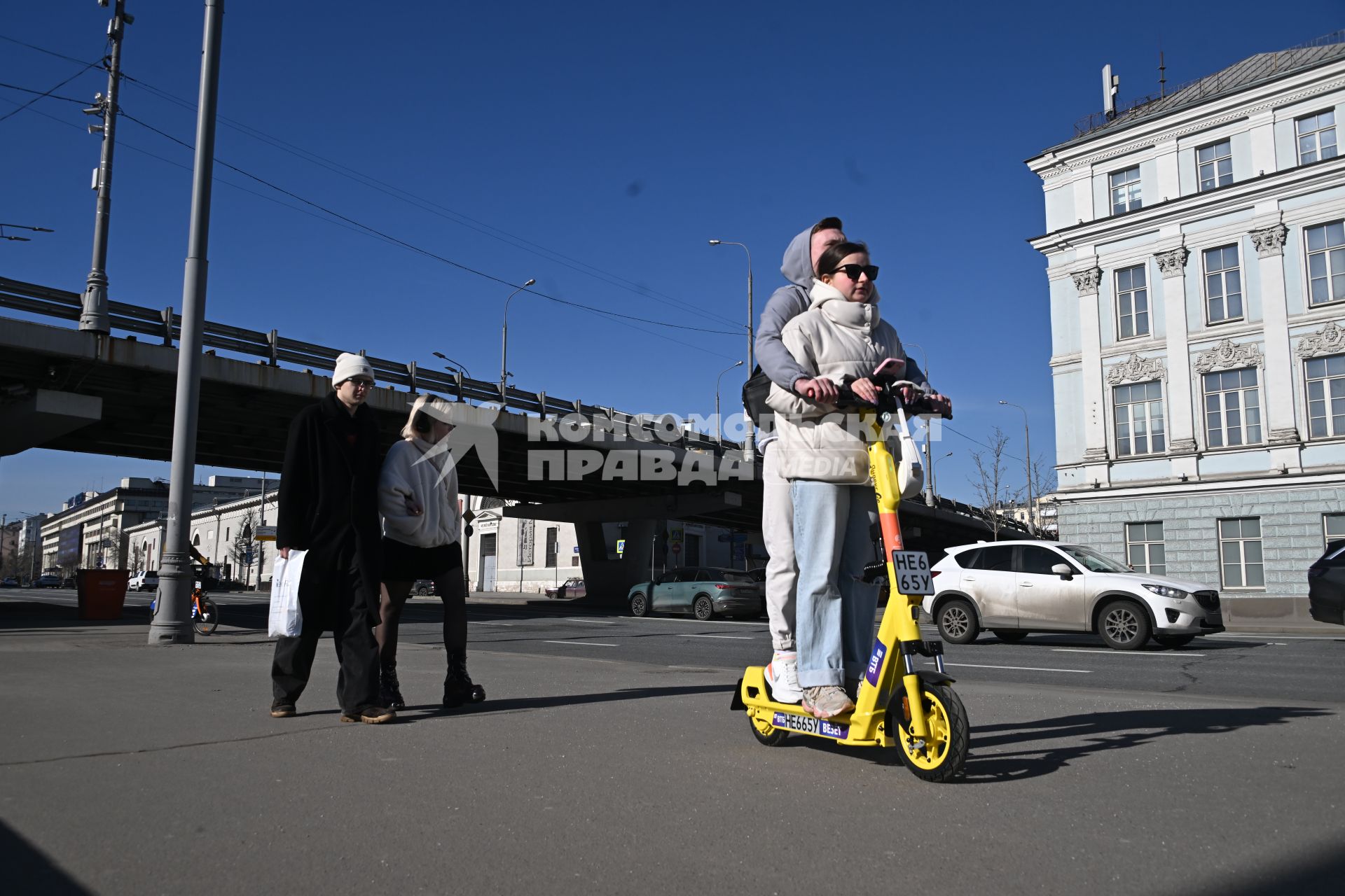 Открытие сезона велопроката и аренды электросамокатов в Москве