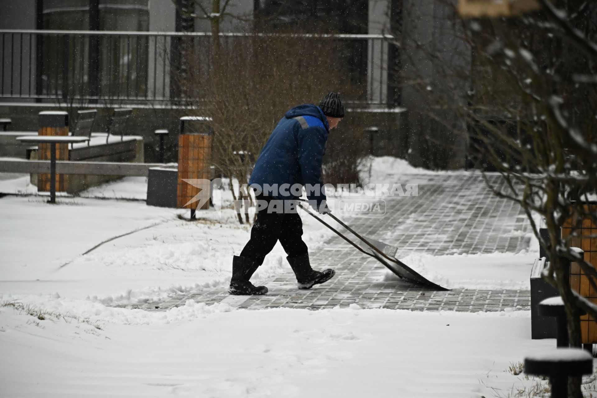 В Москве выпал снег