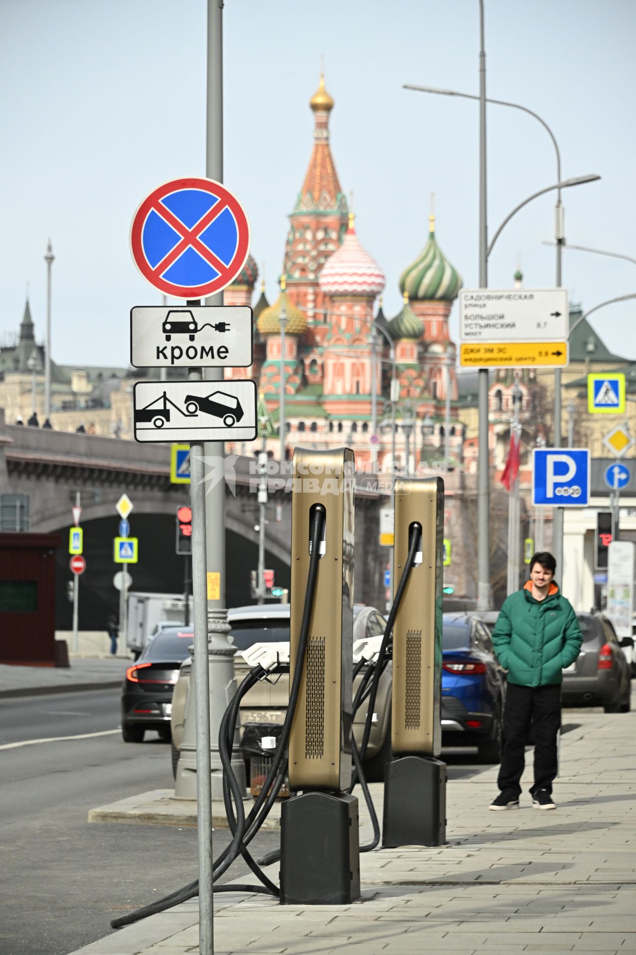 Дорожные знаки на улицах города