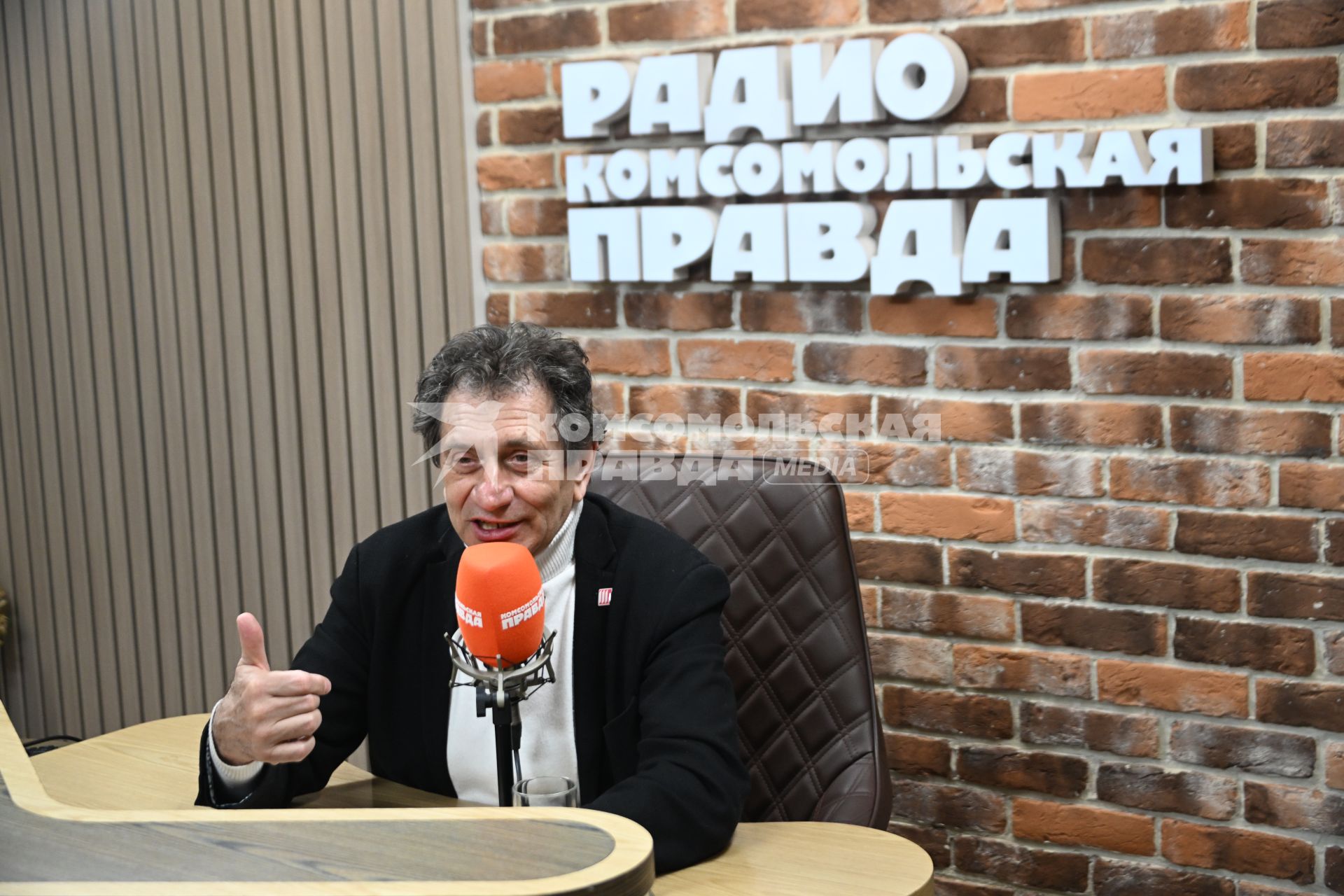 Евгений Князев на радиостанции \"Комсомольская правда\"