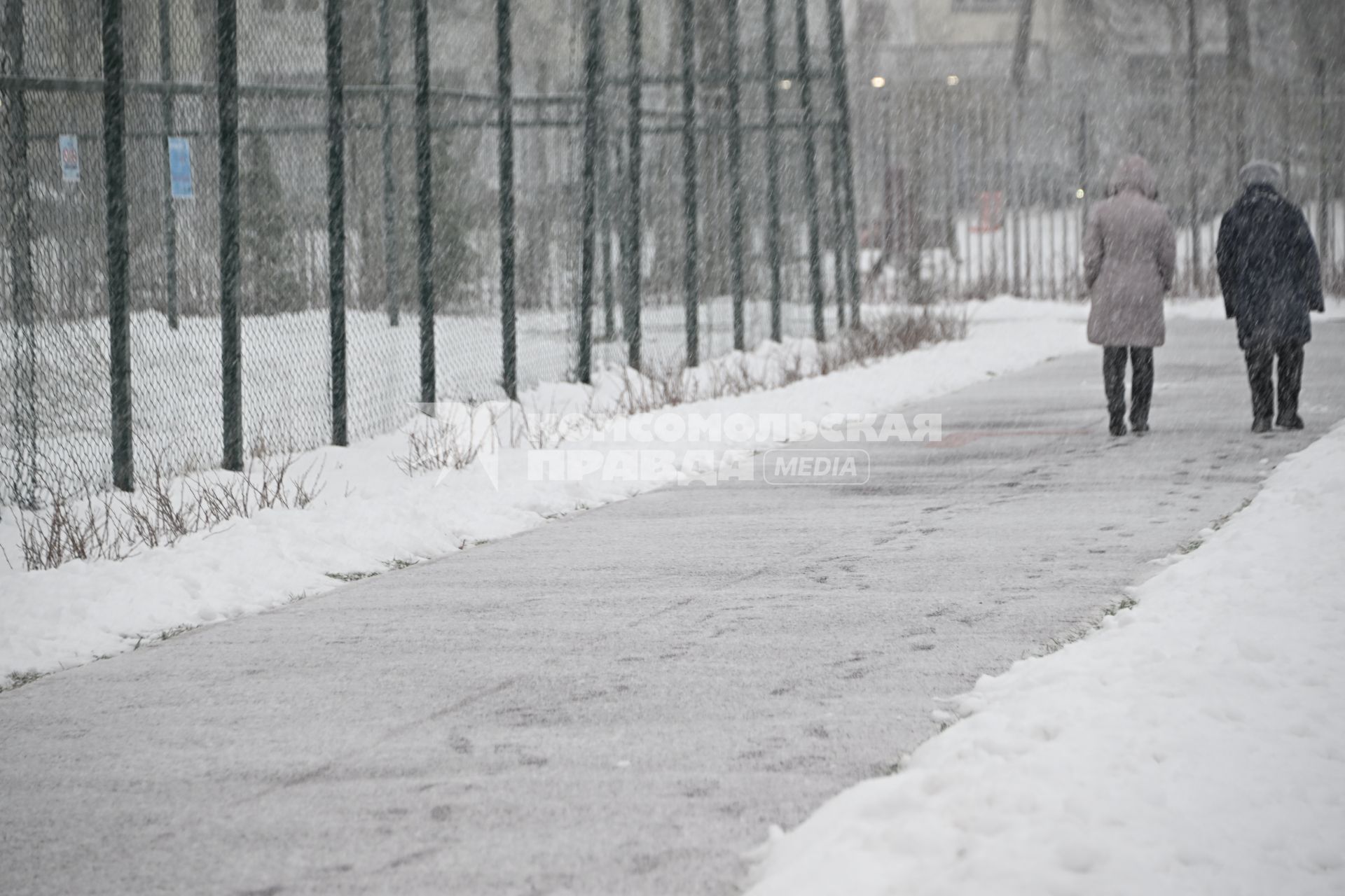 Апрельский снег в Москве