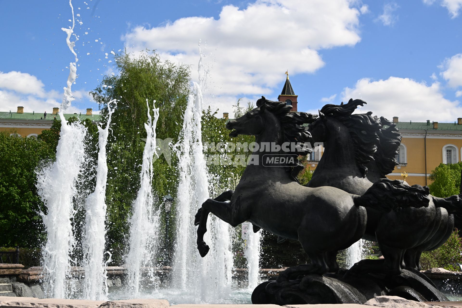 В Москве заработали фонтаны