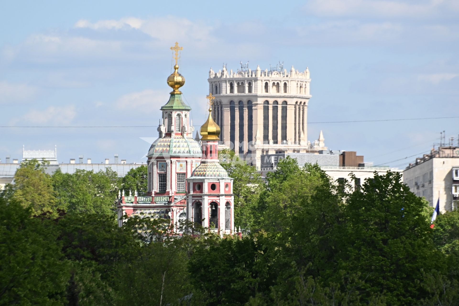 В Москве заработали фонтаны