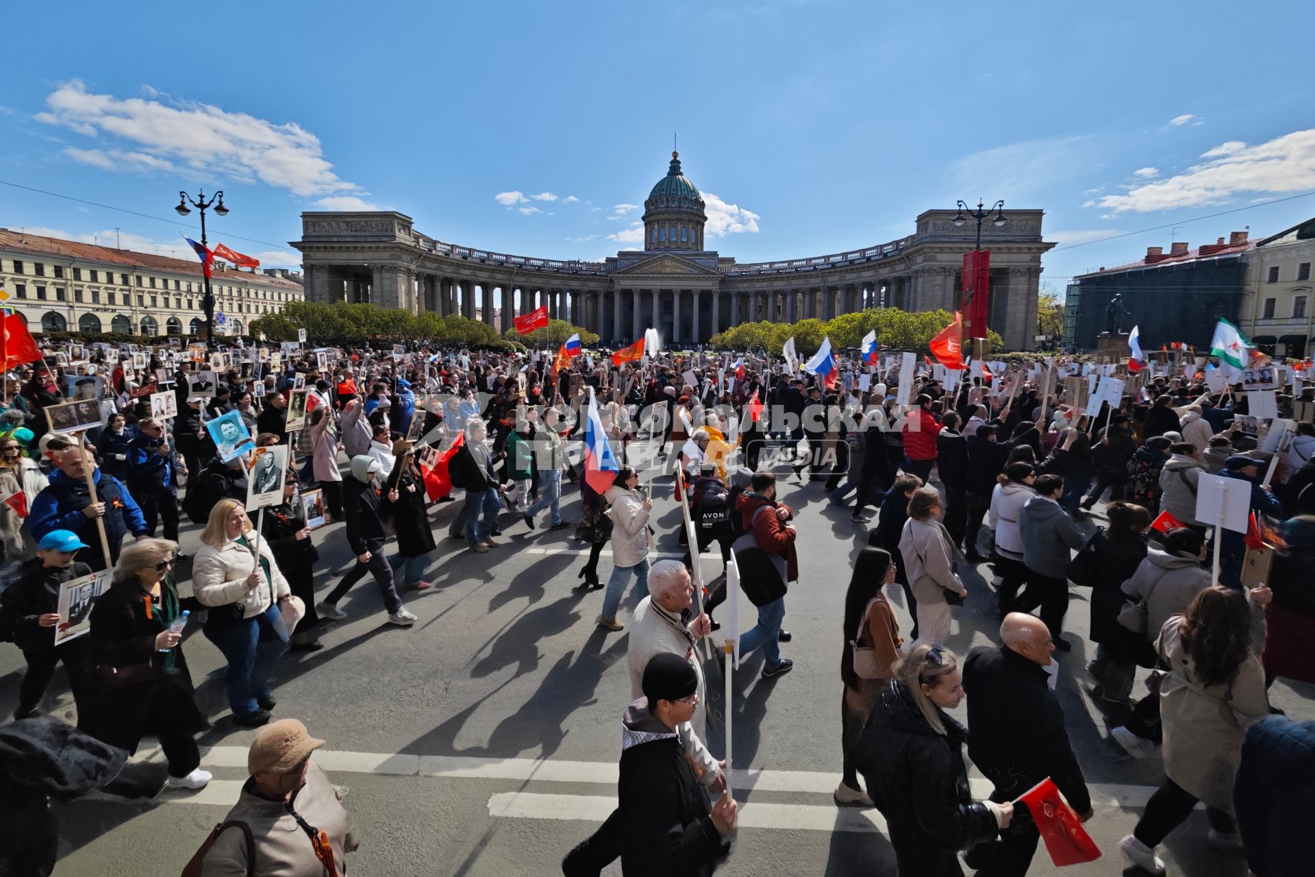 Акция Бессмертный полк\" в Санкт-Петербурге