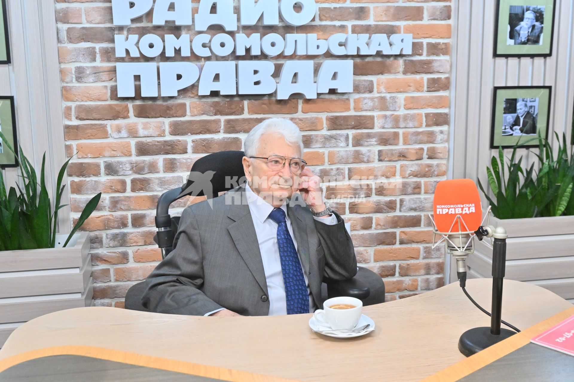 Юрий Оганесян на радиостанции \"Комсомольская правда\"