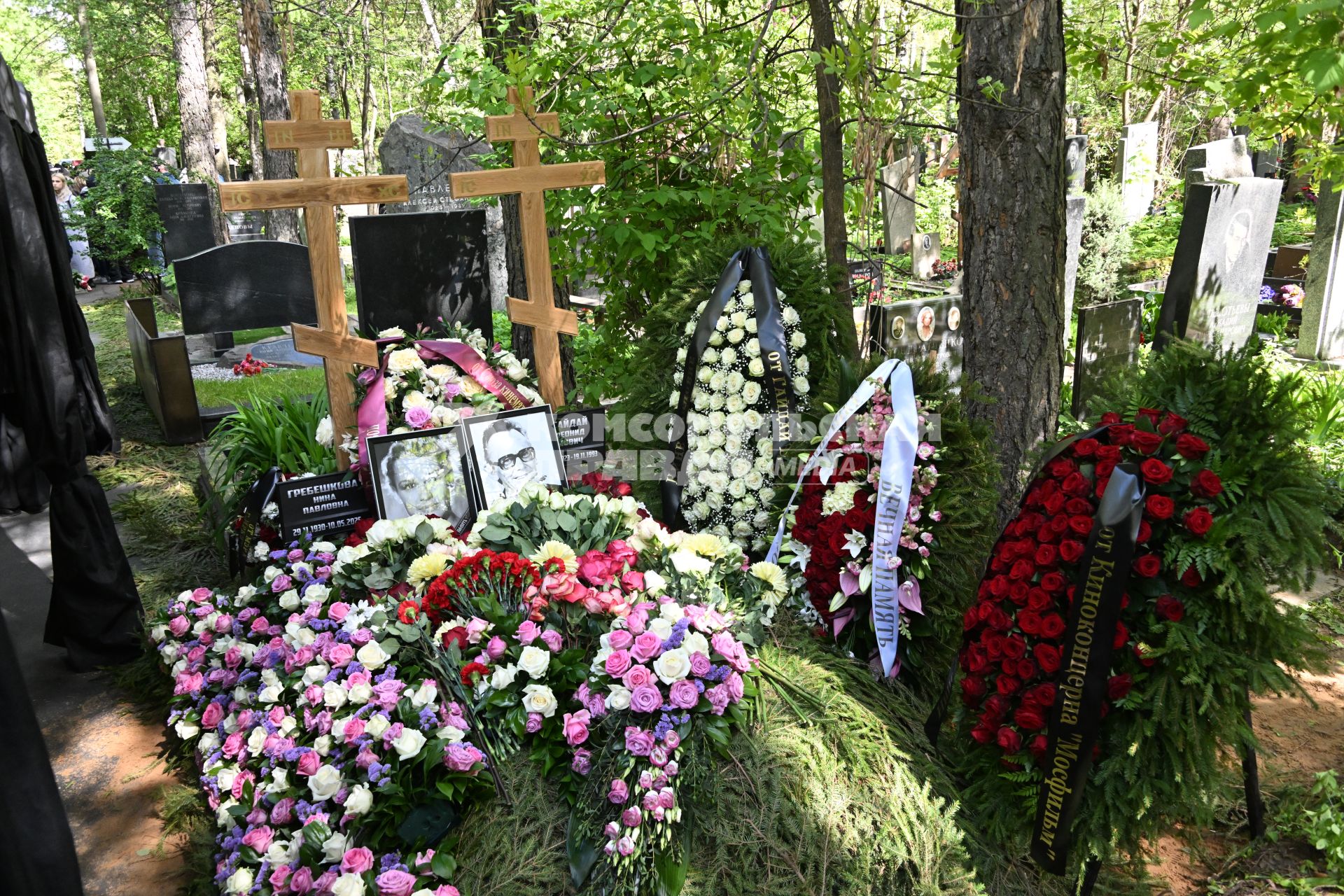 Церемония прощания с актрисой Ниной Гребешковой