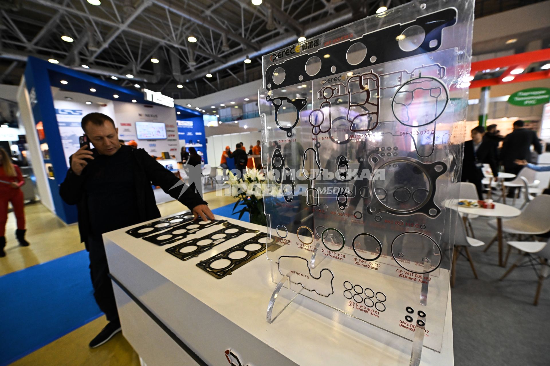 Выставка MIMS Automobility Moscow в Экспоцентре\"