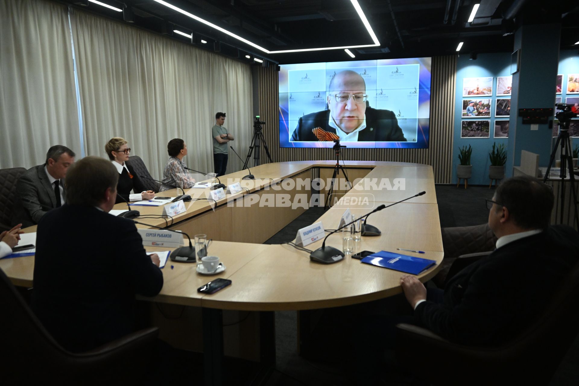 Алексей Демидов