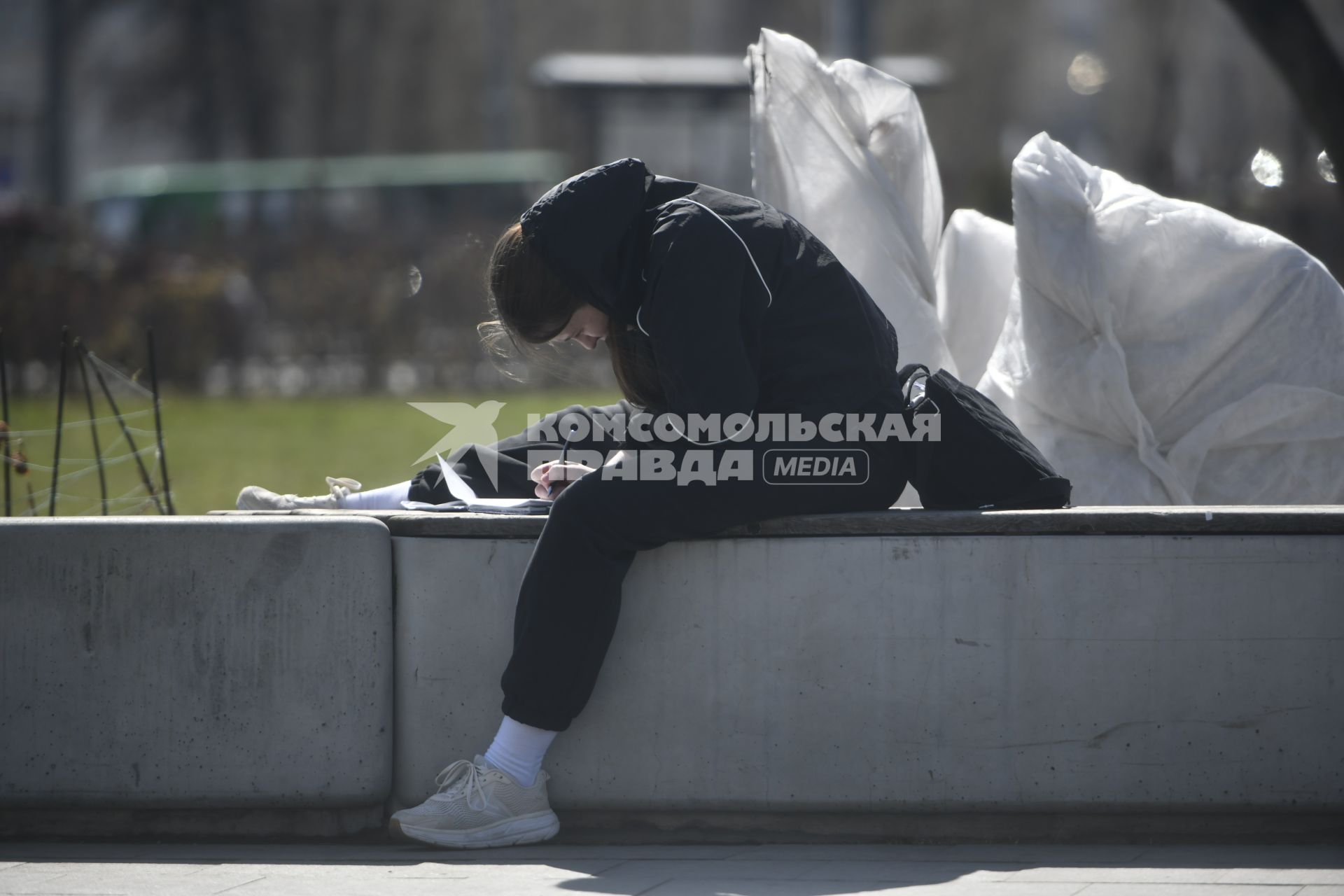 Жаркая апрельская погода в Екатеринбурге